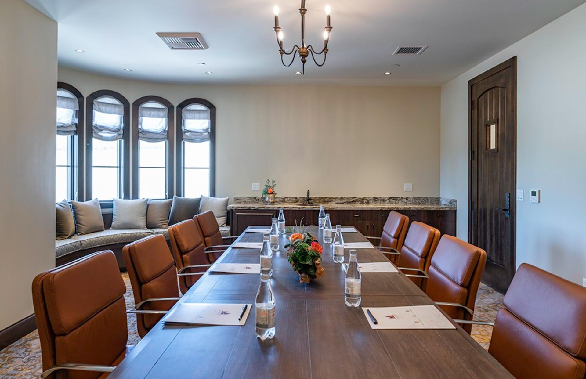 Palomino - Conference Room