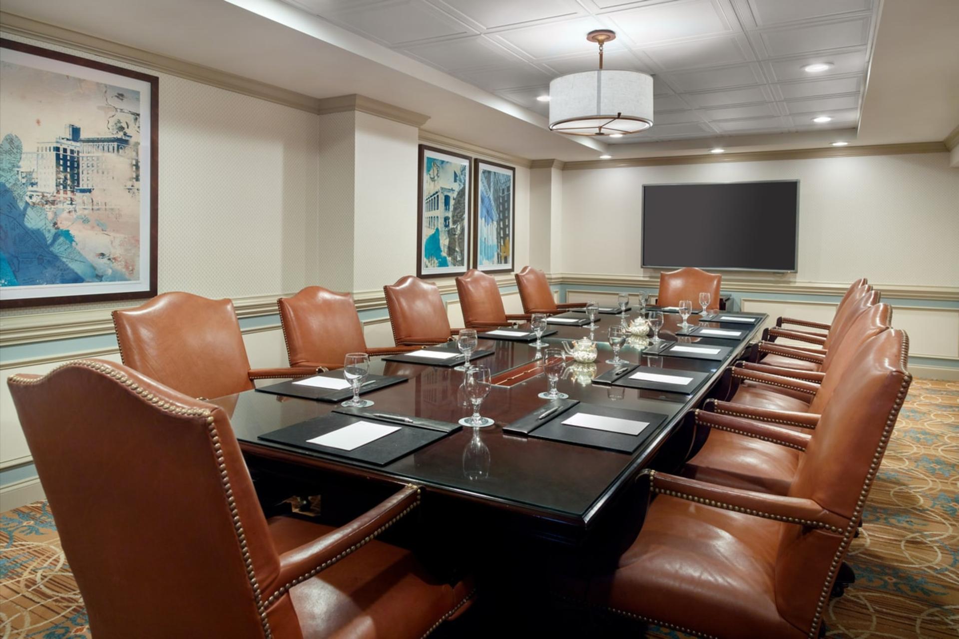 Alexander Room