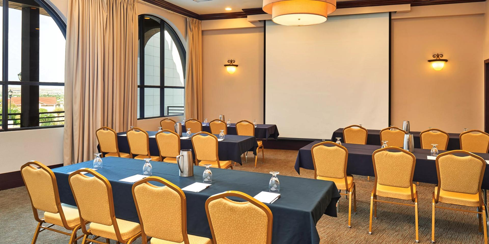 Largo Room