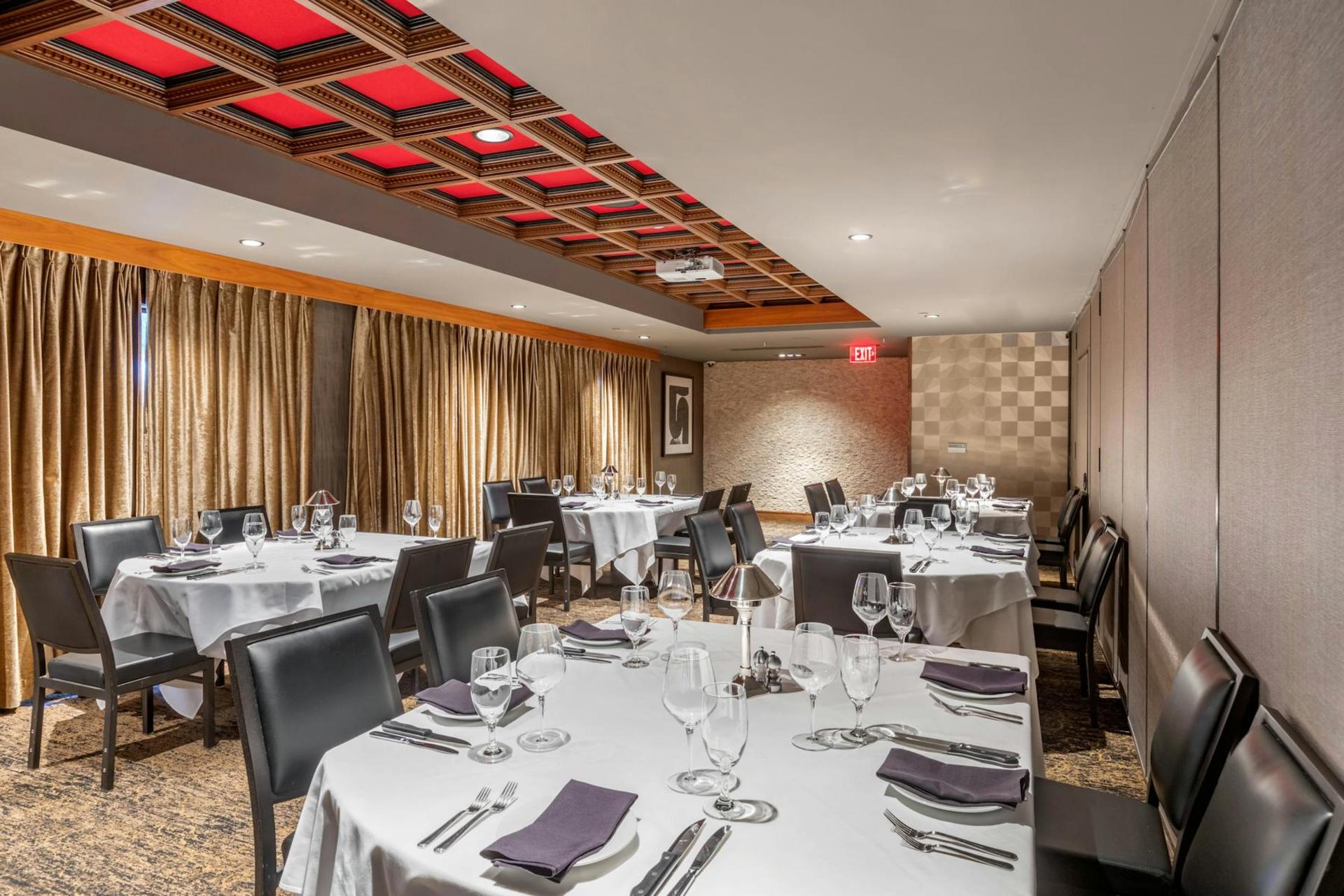 The Metropolitan West Room