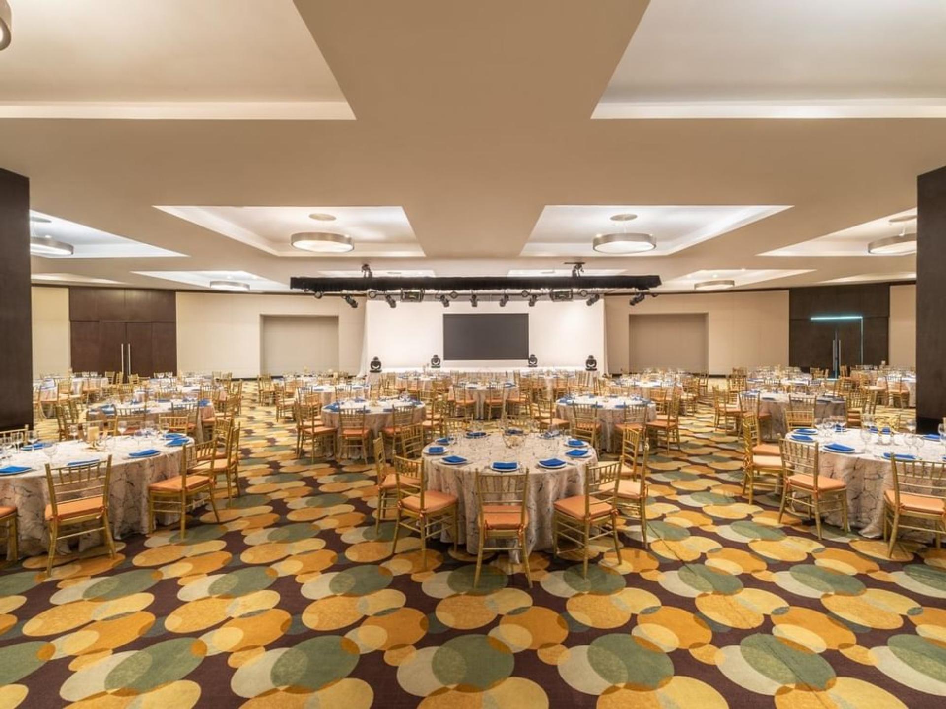 Great Aqua Room