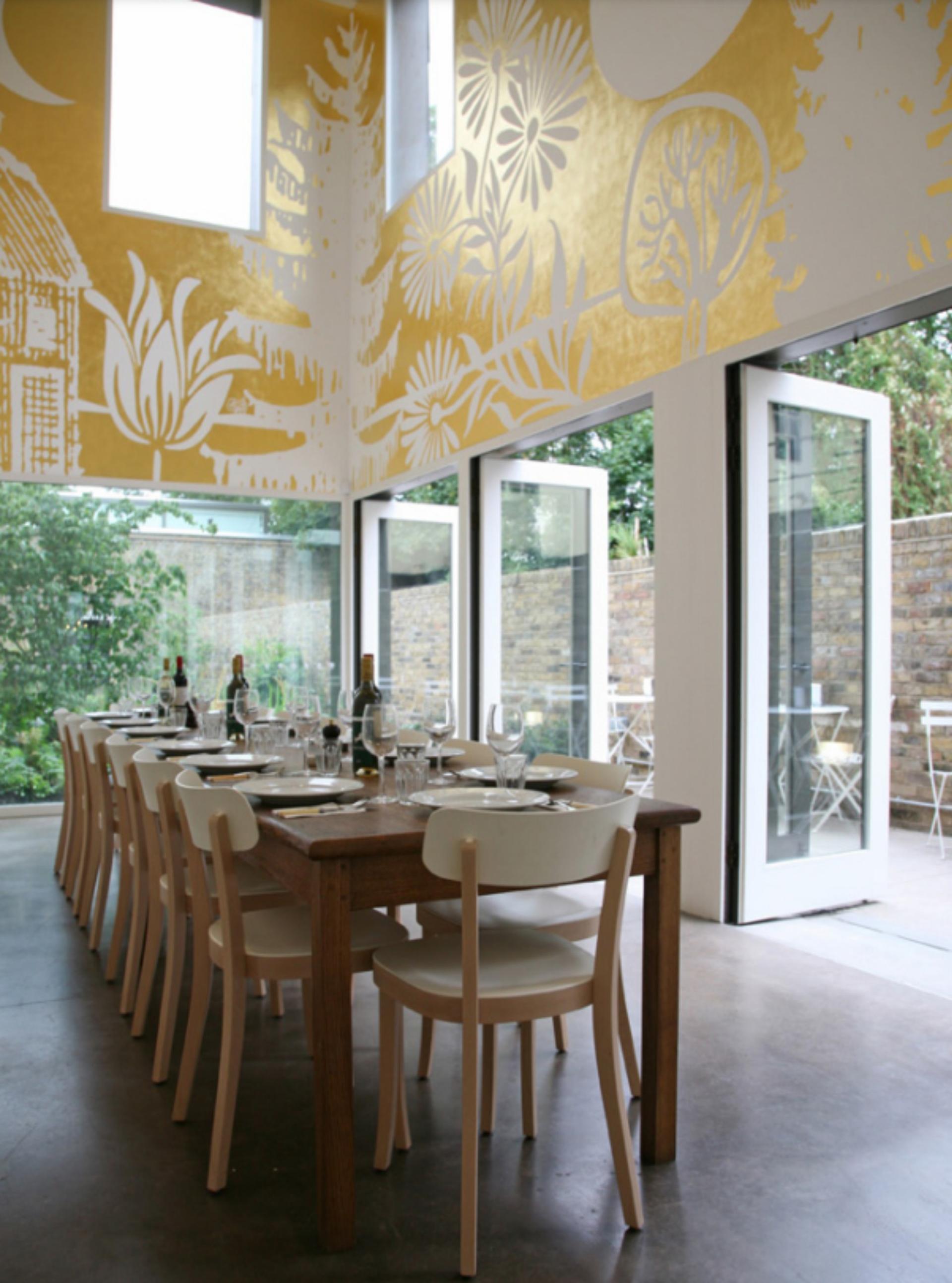 Double Height Room & Fox Garden