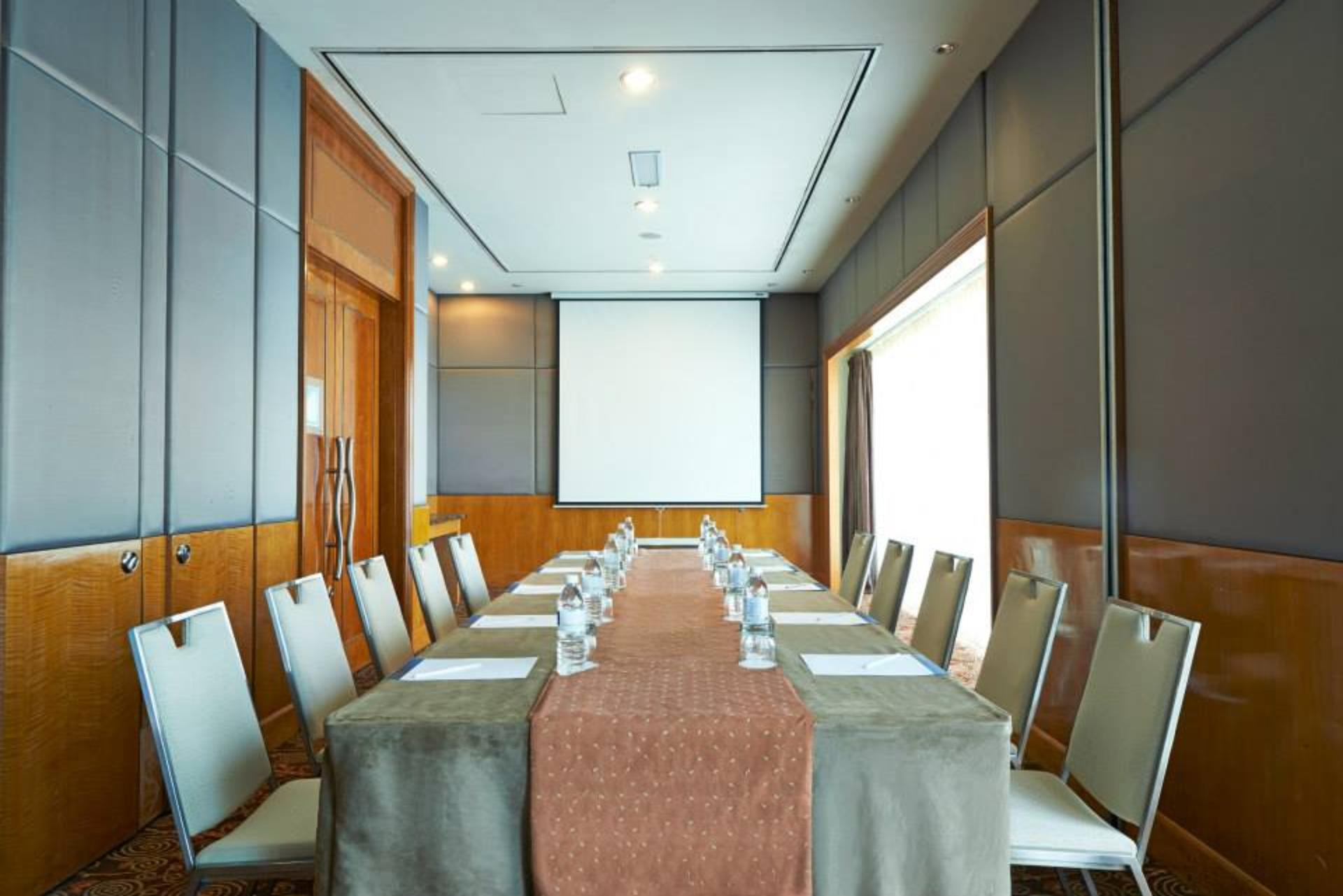 Silver Room