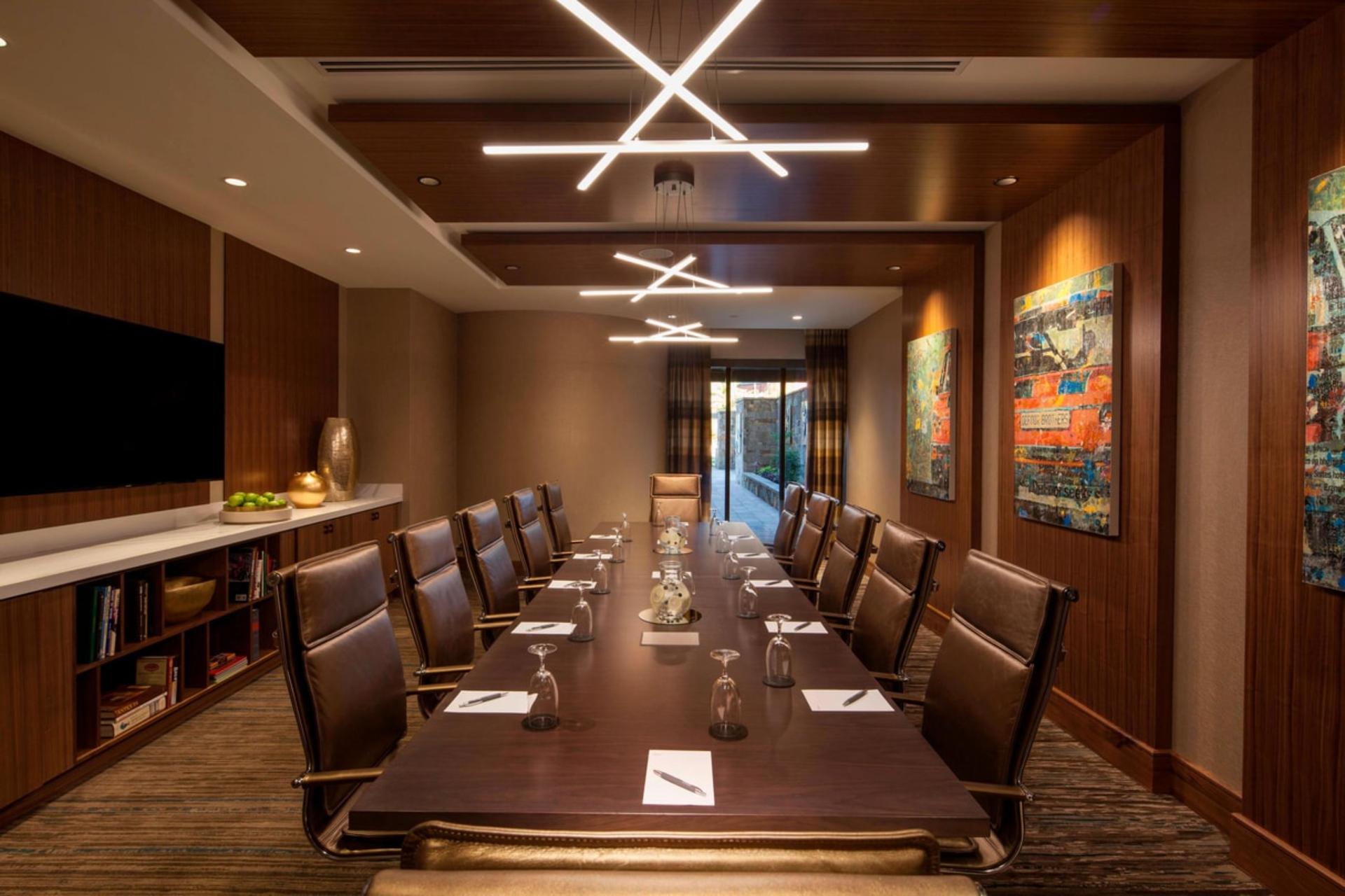 Terry Lee Presidential Boardroom
