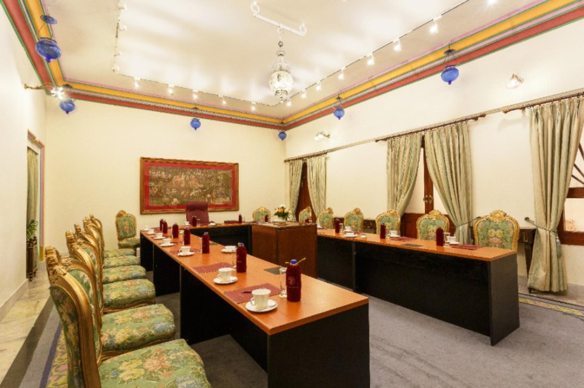 Onyx Meeting Room