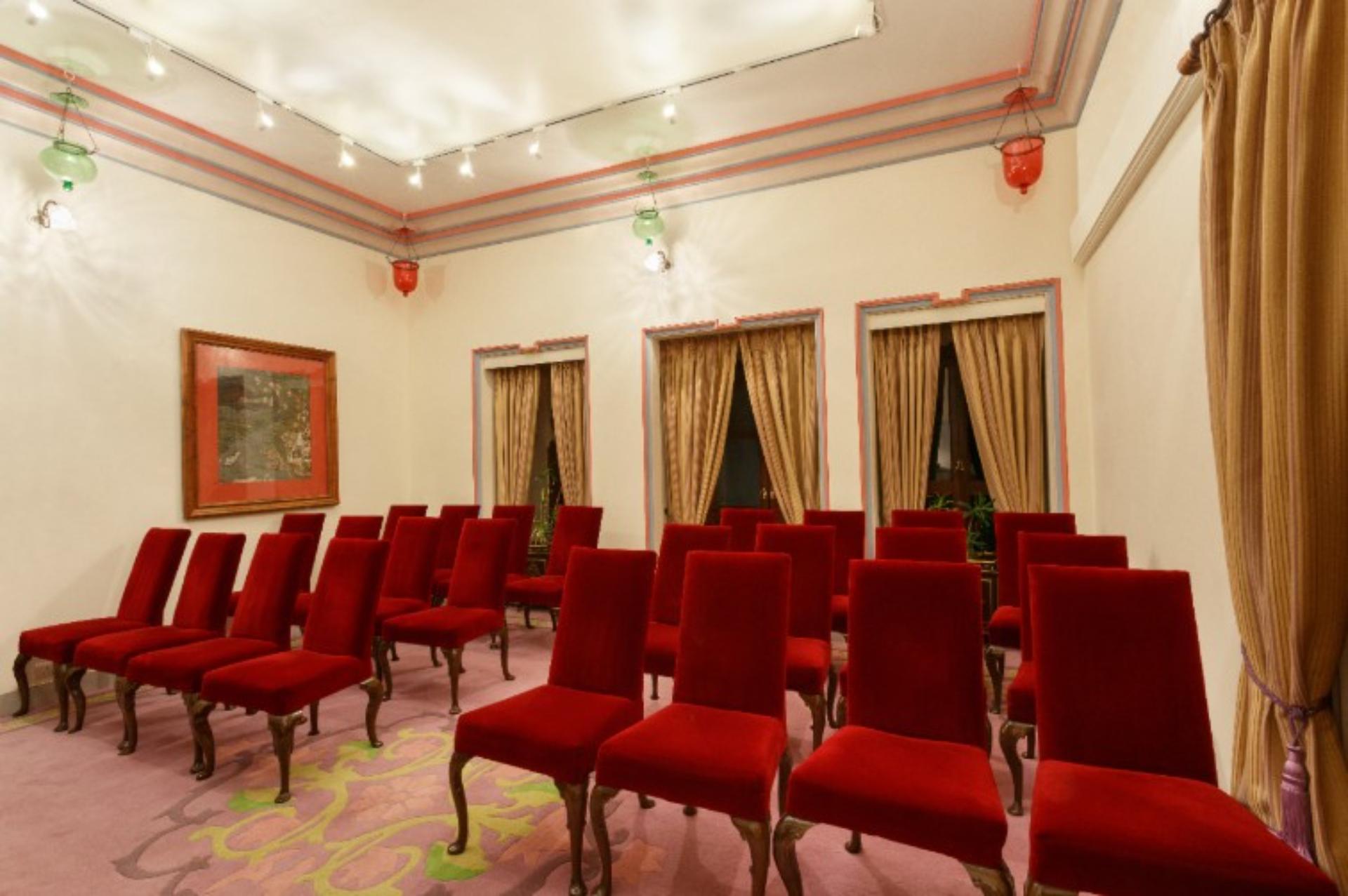 Amber Meeting Room