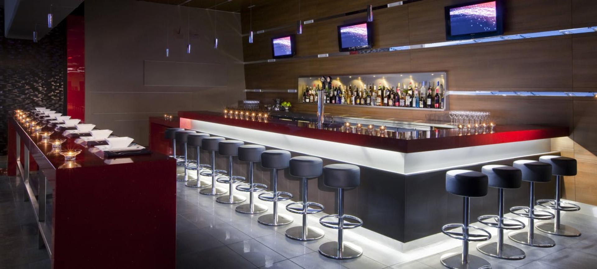 Edgewater Lounge
