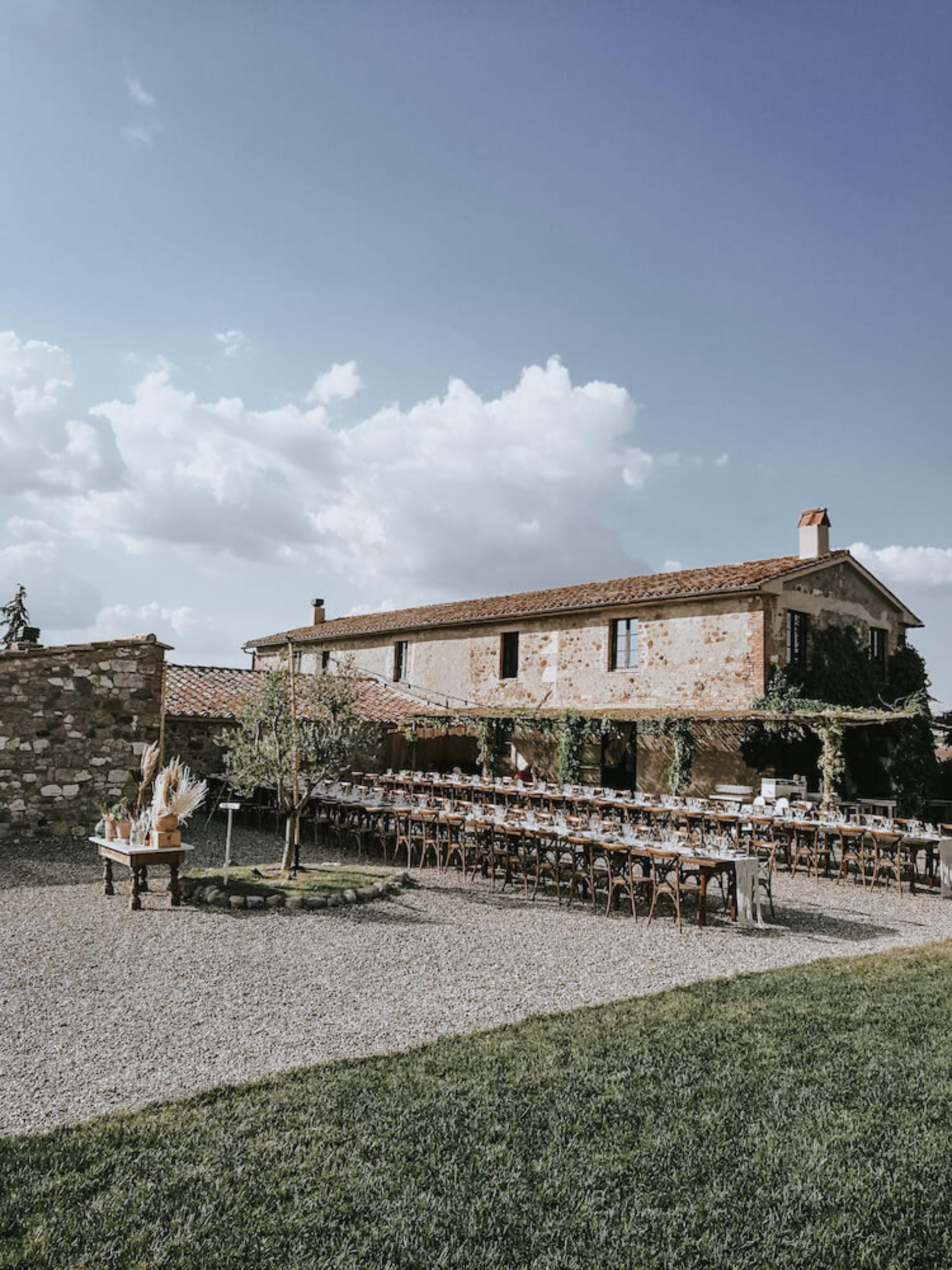 Taverna di Mozart + Gardens + Court + Fields
