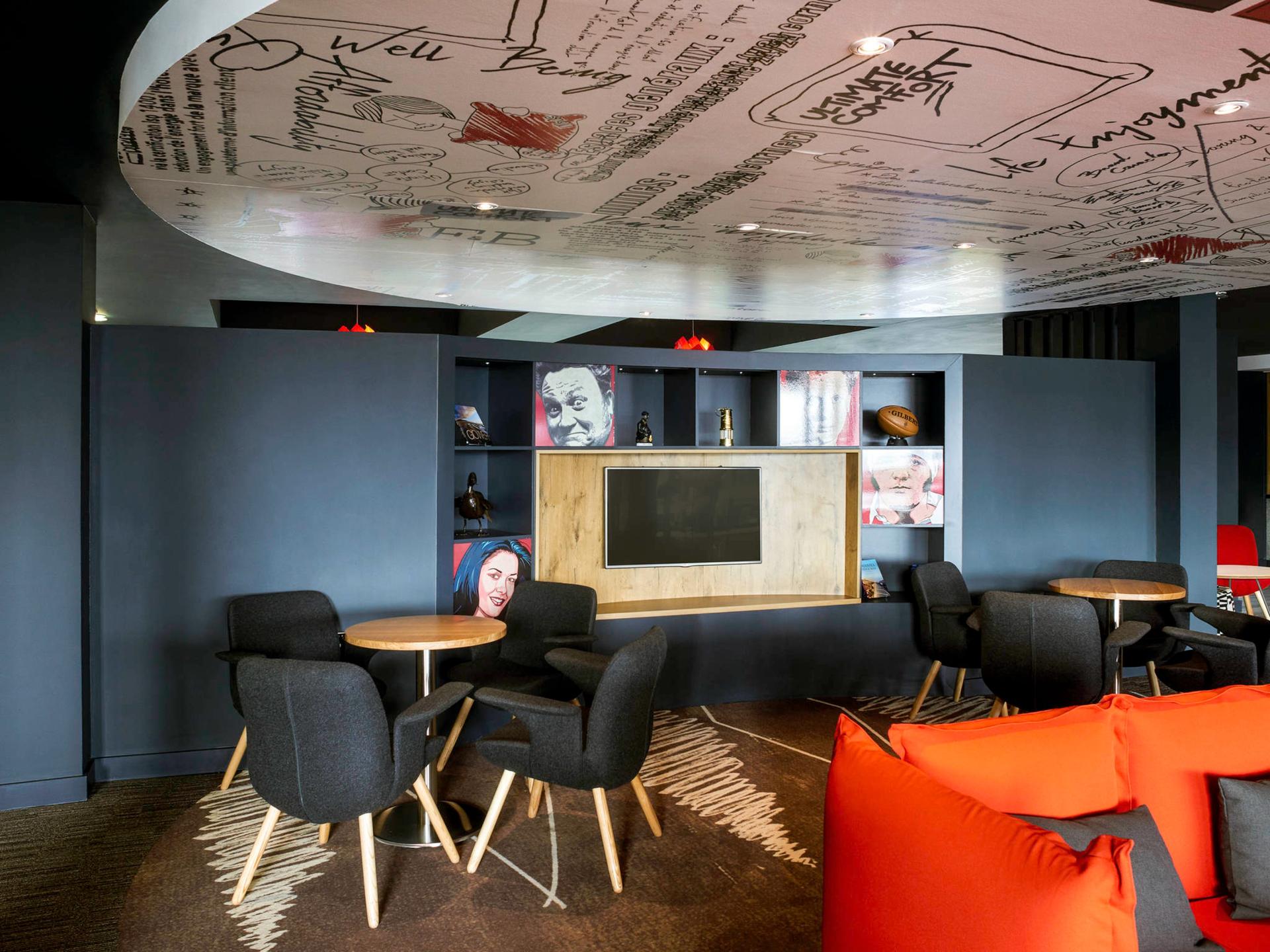 Kingsway Suite