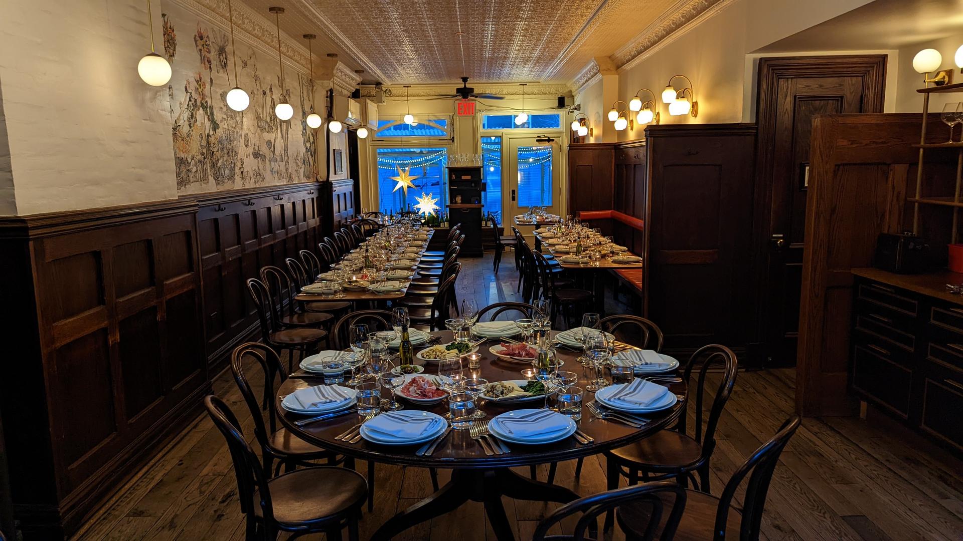 Franks Wine Bar
