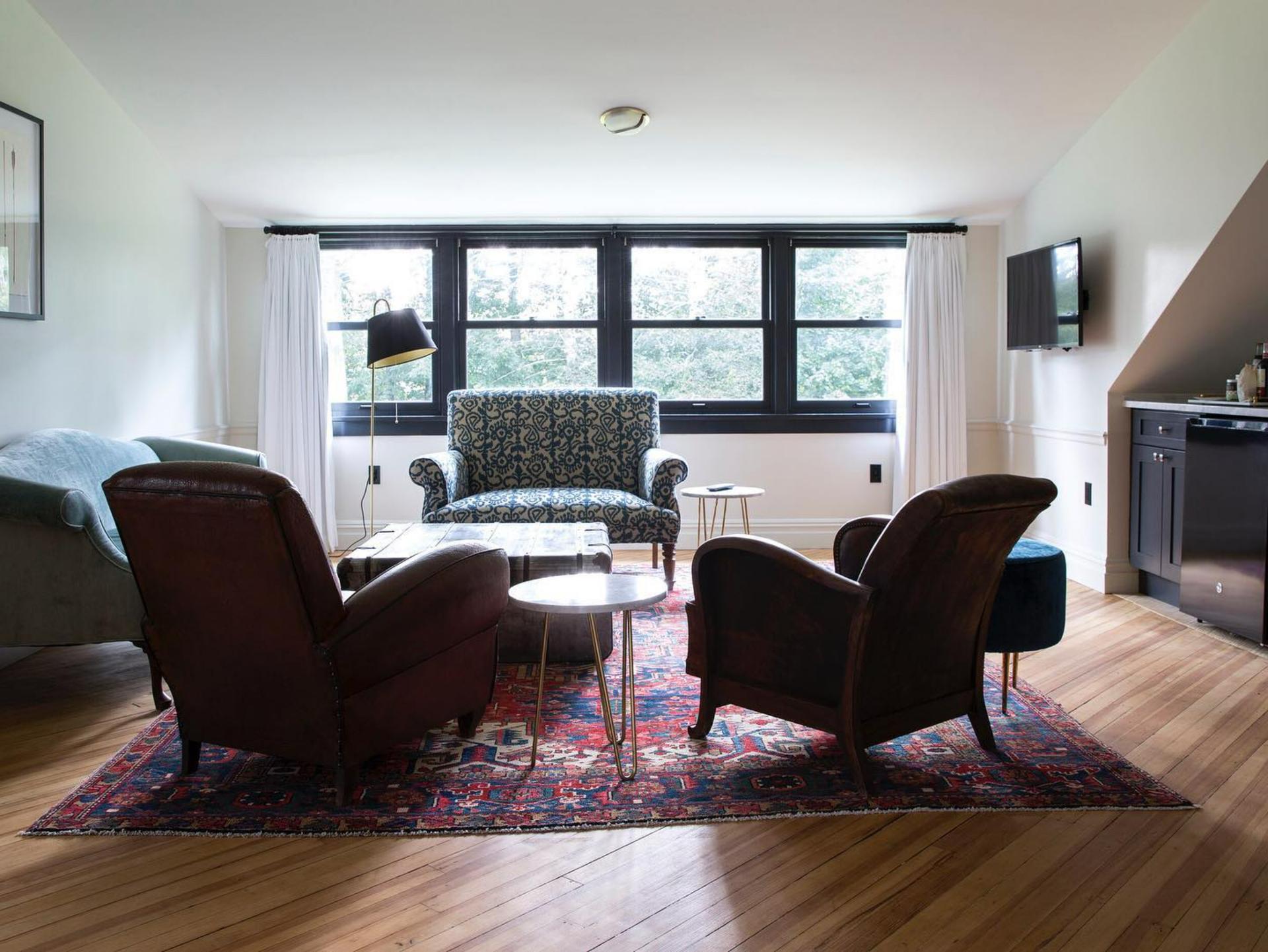 Carriage House Living Room of Room 13
