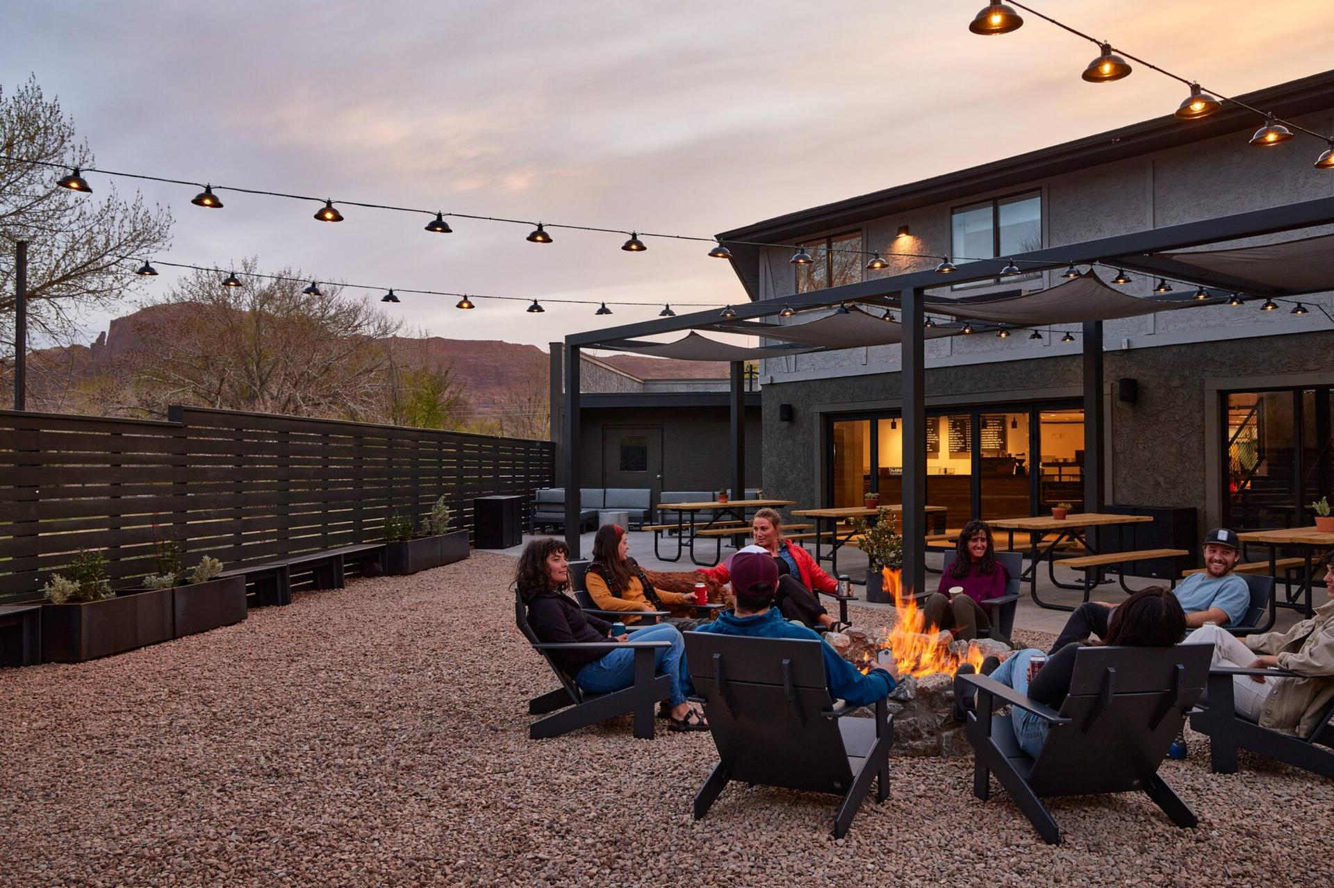 Outdoor Lounges