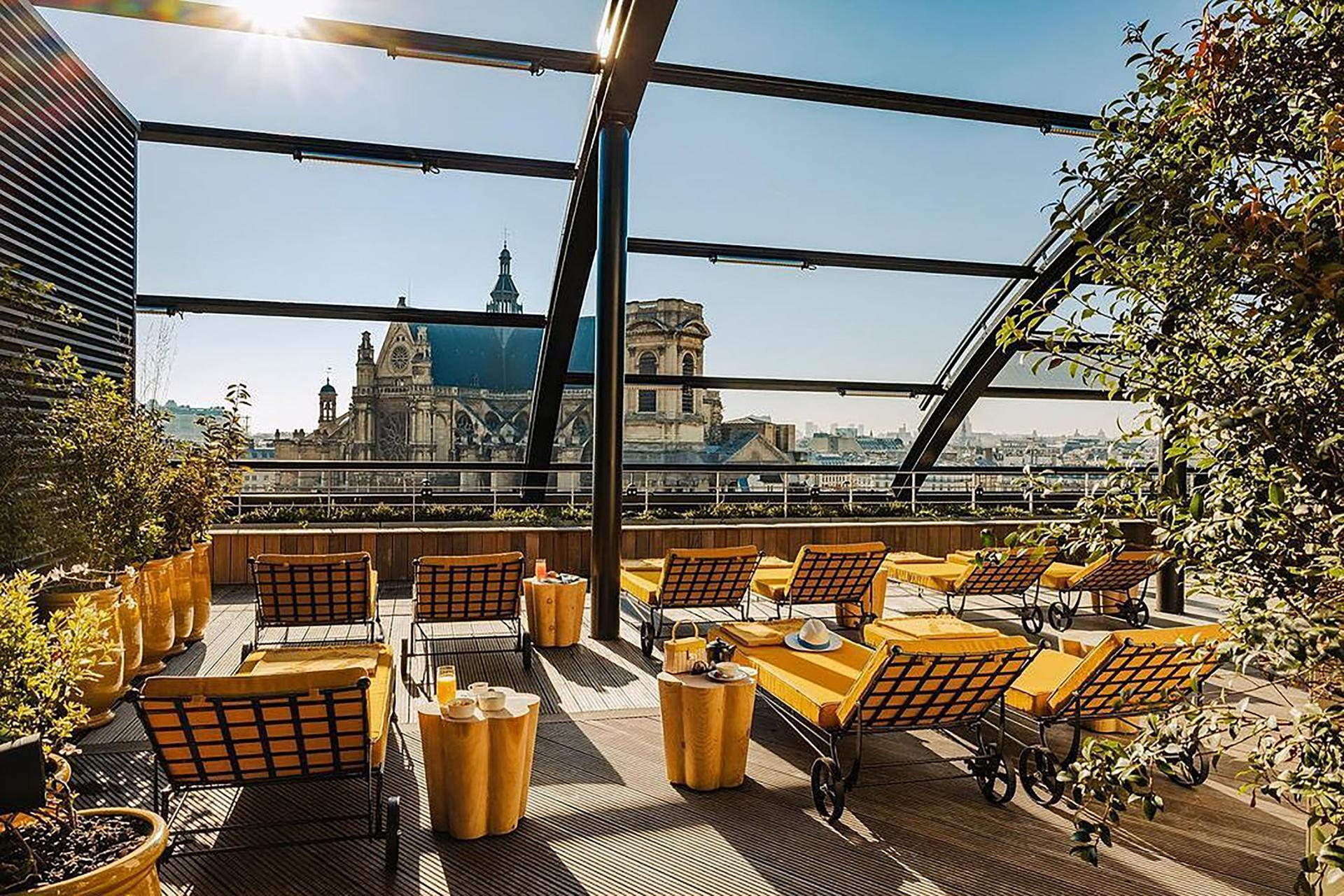 The Most Beautiful Rooftop Restaurants For Lunch And Dinner In Paris!