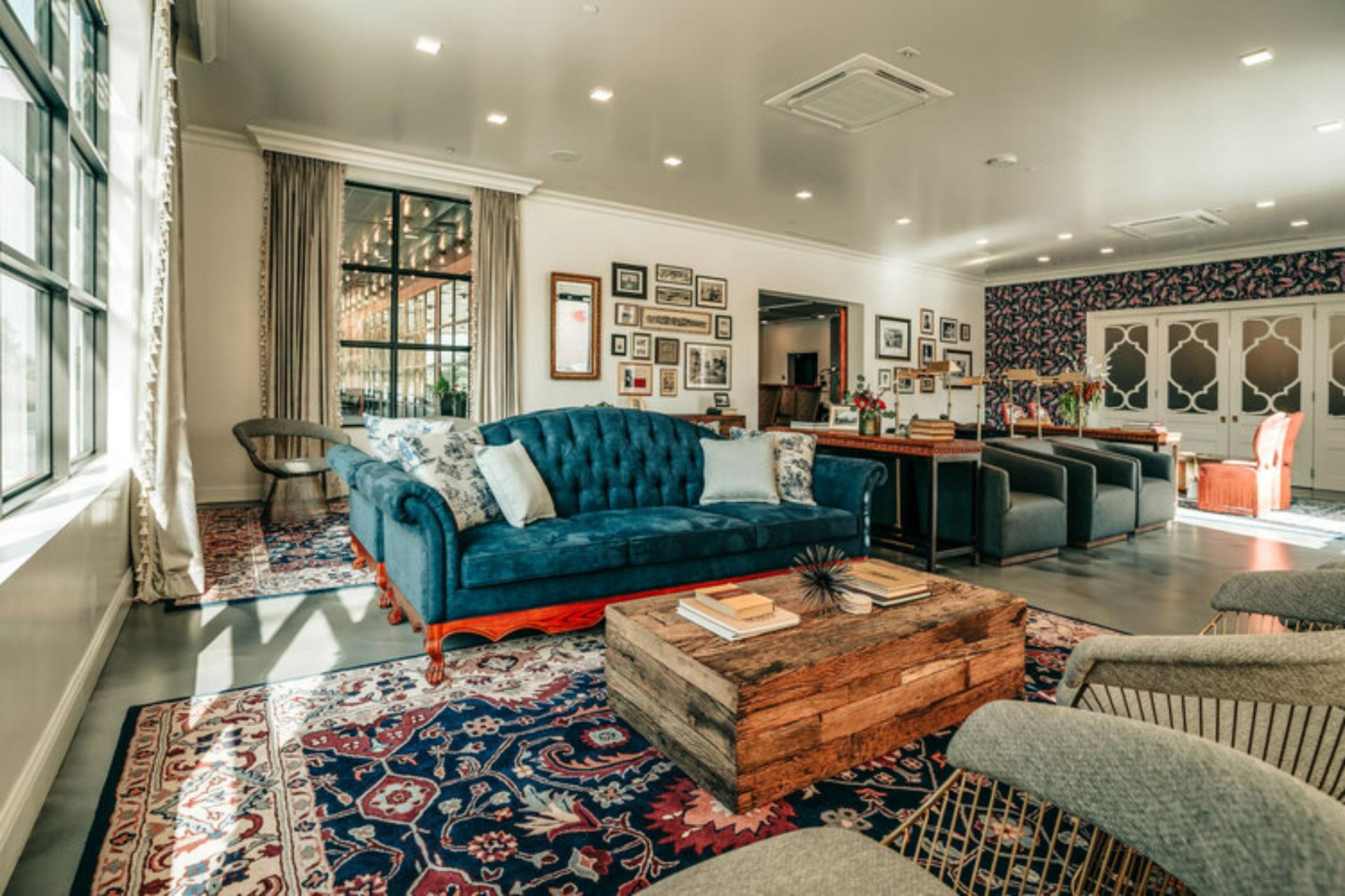 Club Room 