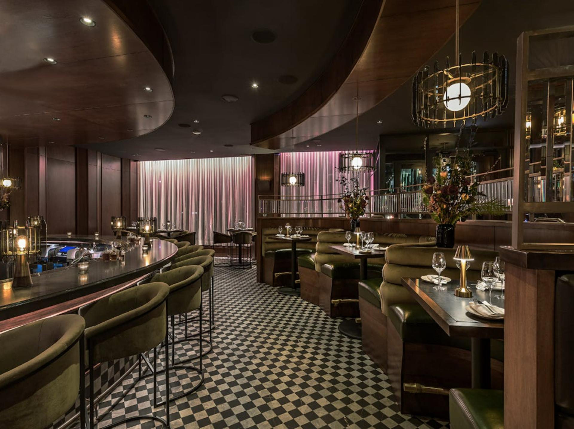 Main Bar 