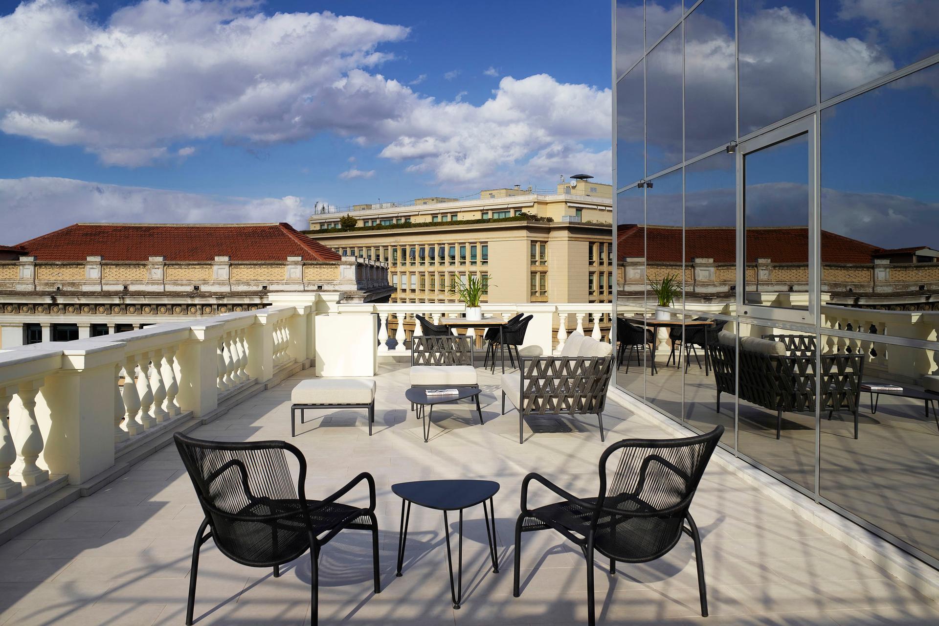 Milos Terrace Suite