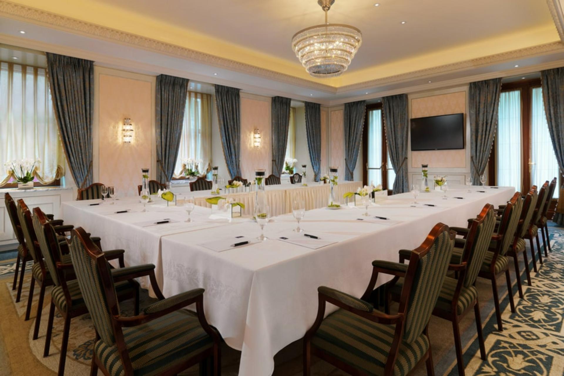 Ringstrassen Salon