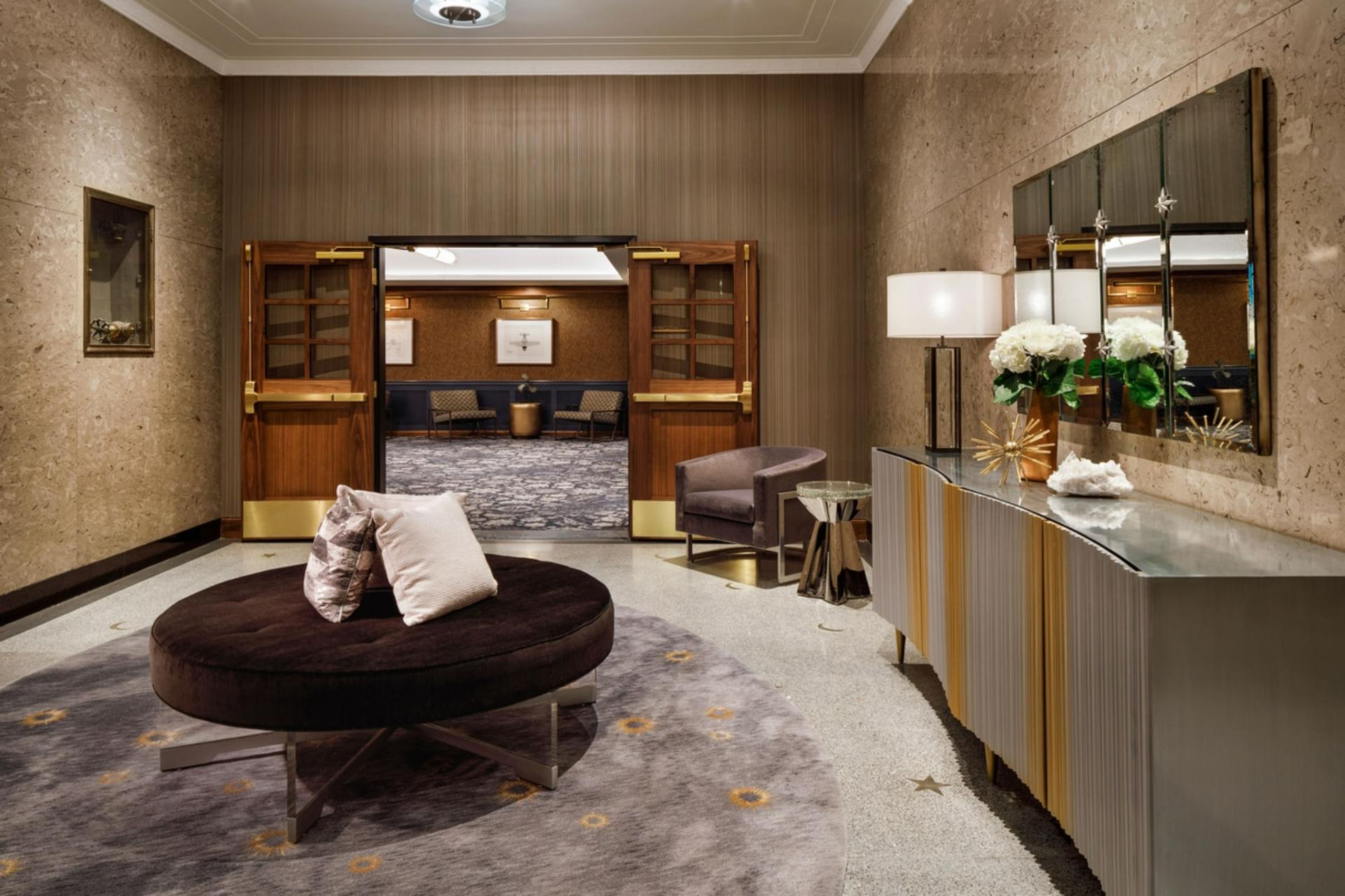 Executive Club