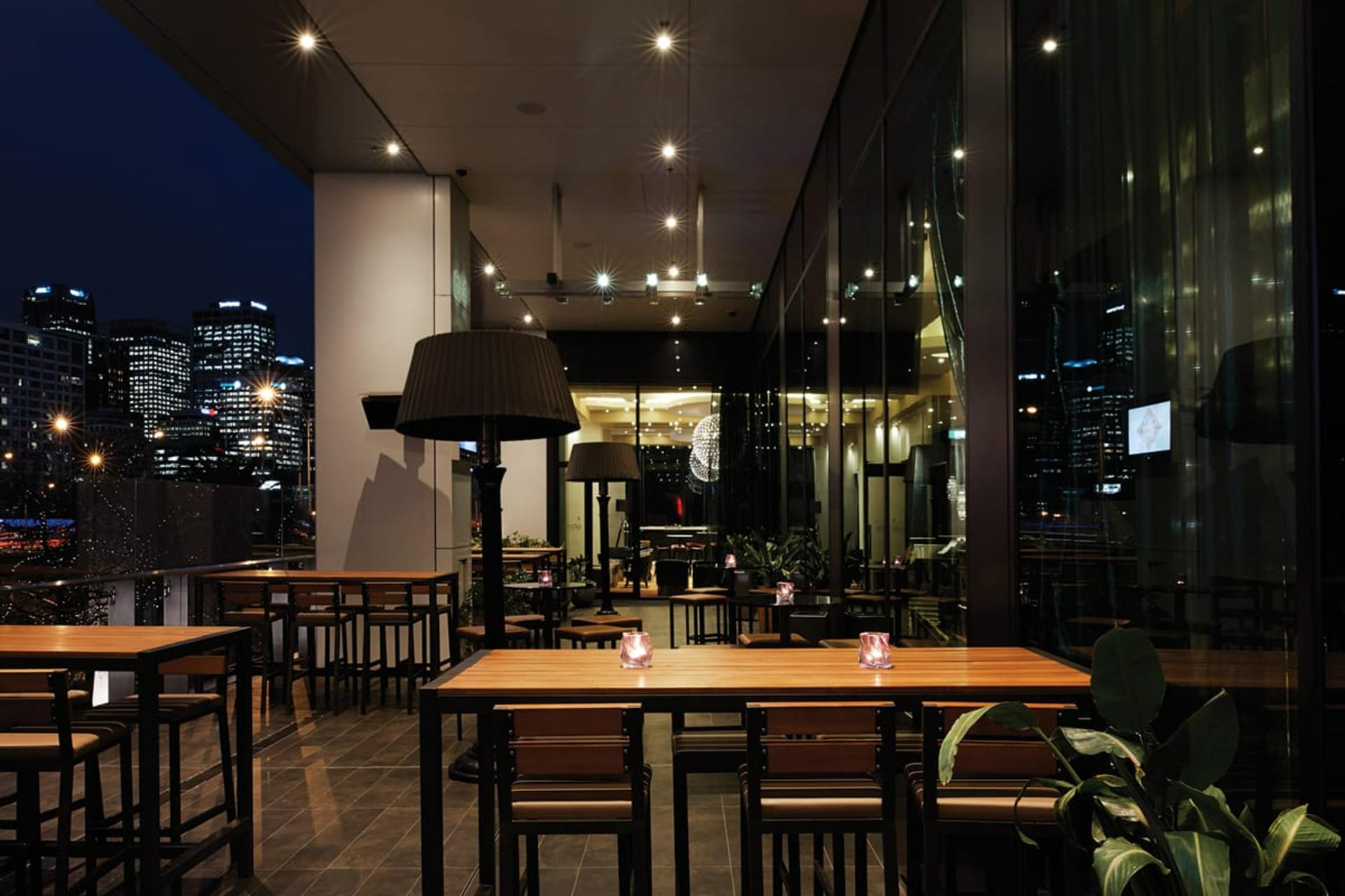 Groove Live Bar & Lounge
