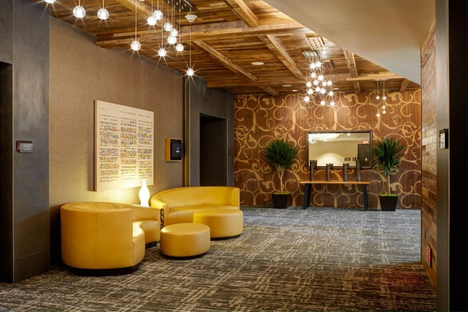 Grand Salon Foyer