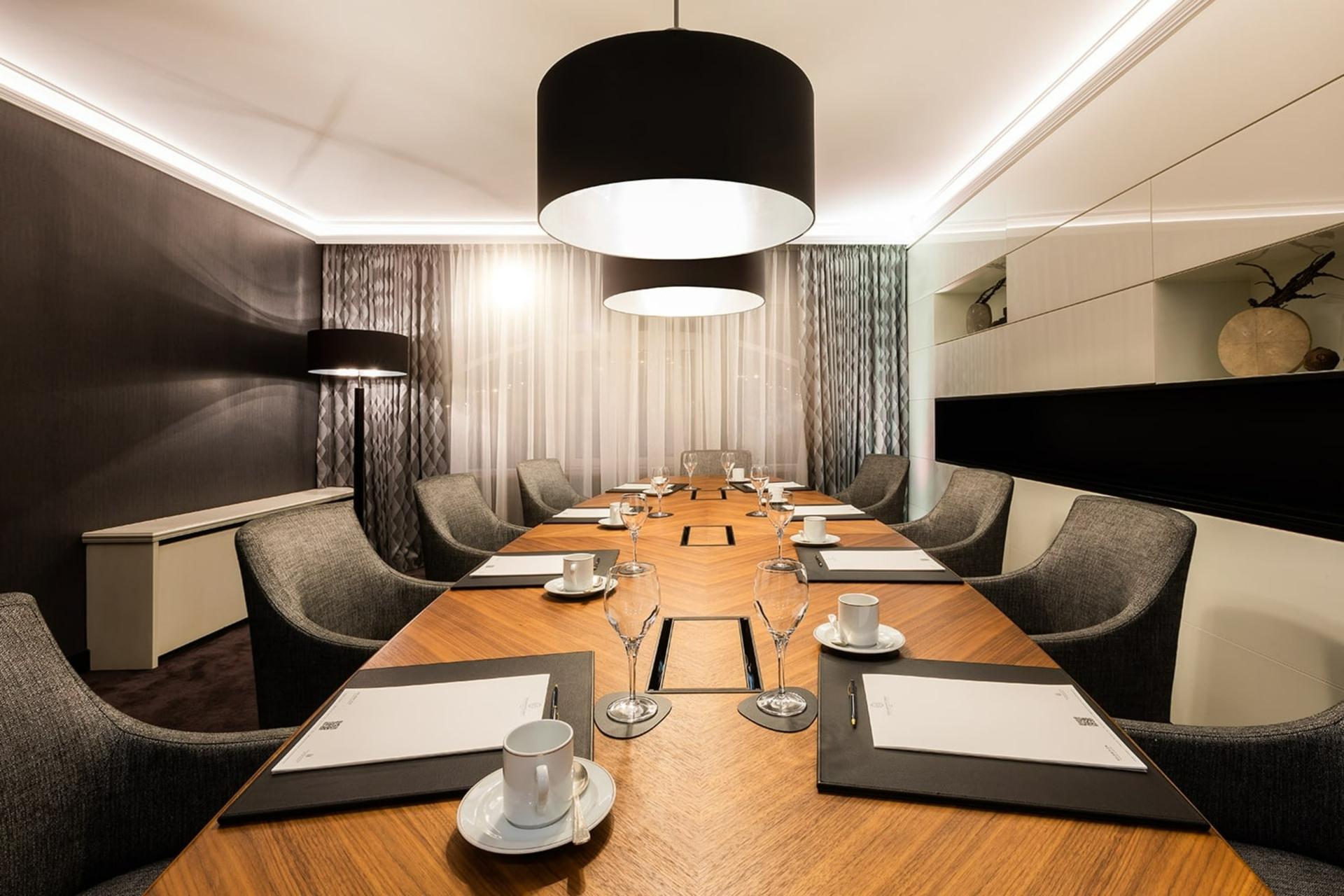 Salon Severin