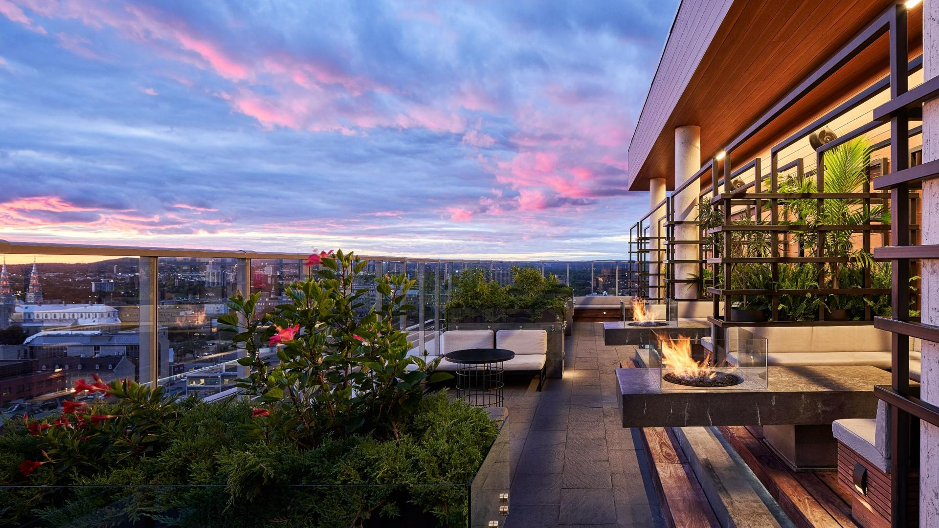 Outdoor Rooftop 