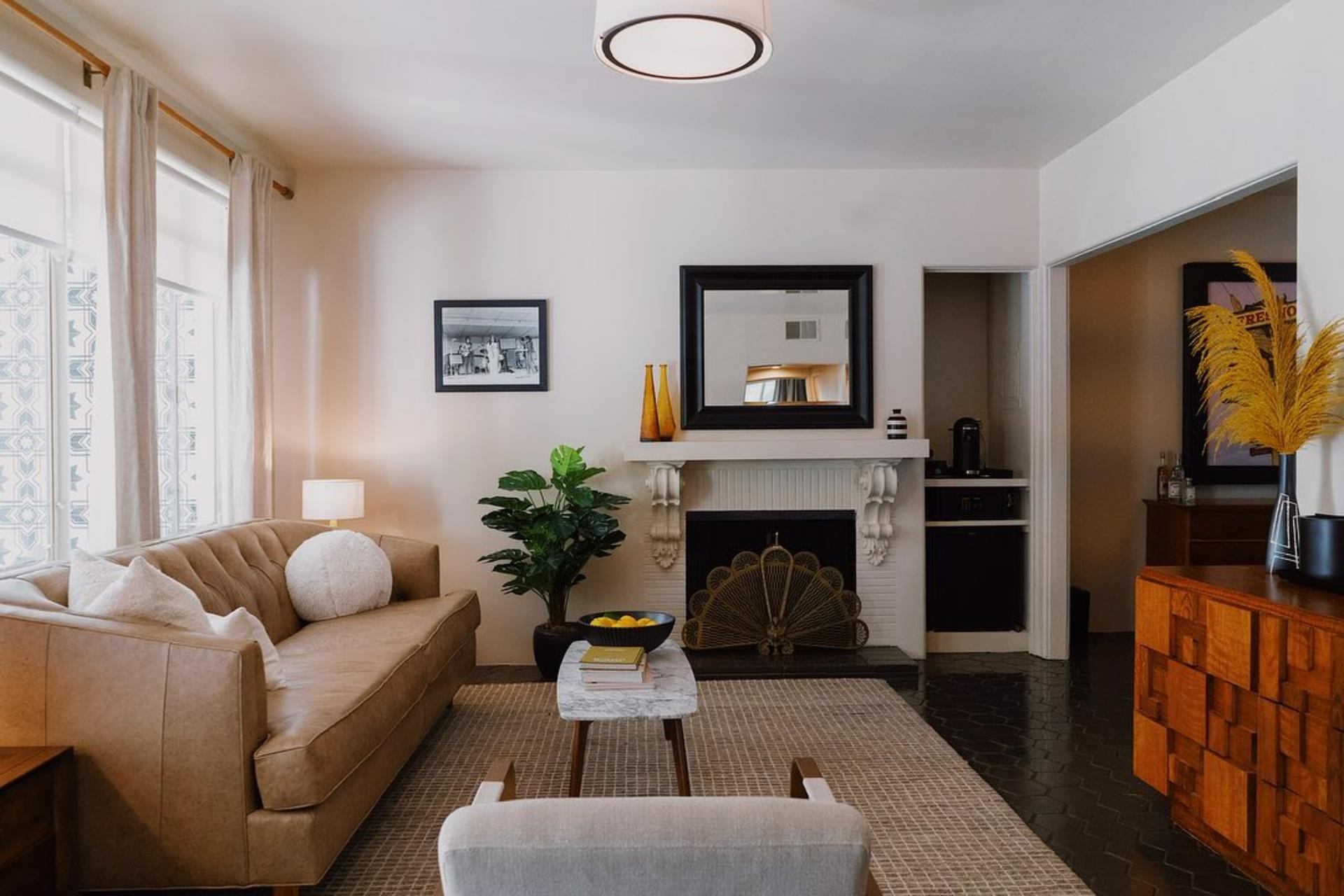 Full Buyout of Villa Royale Palm Springs