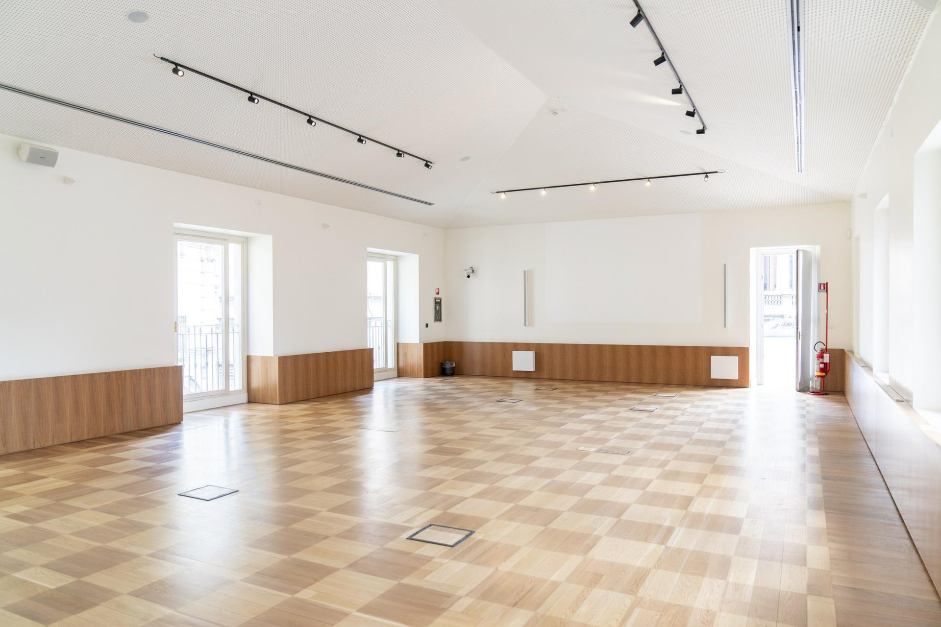 Full Buyout of Palazzo Giureconsulti 