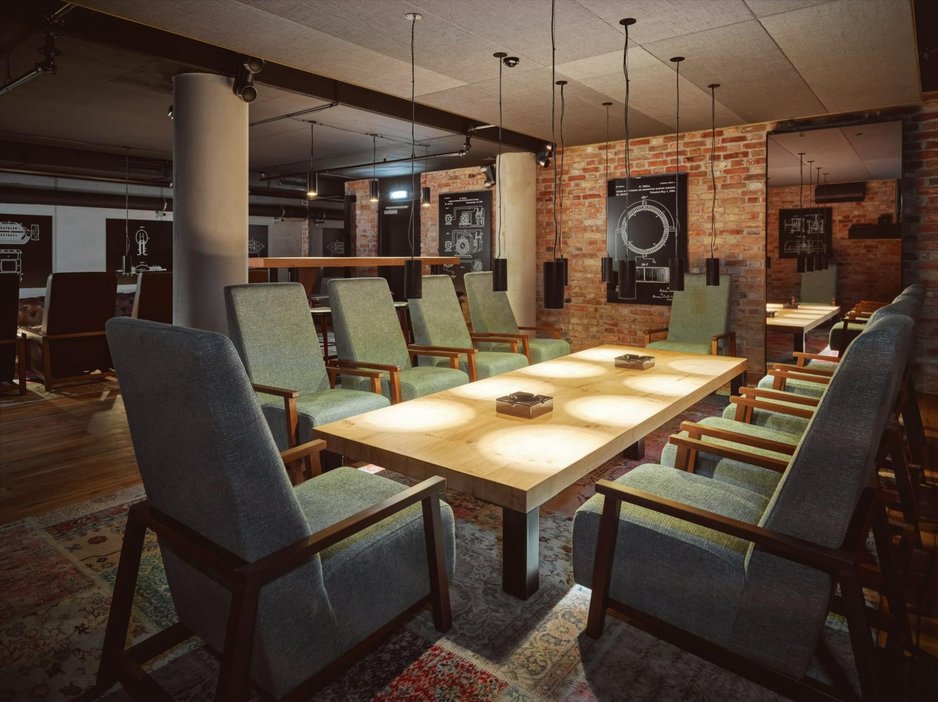 Einstein Meeting Room