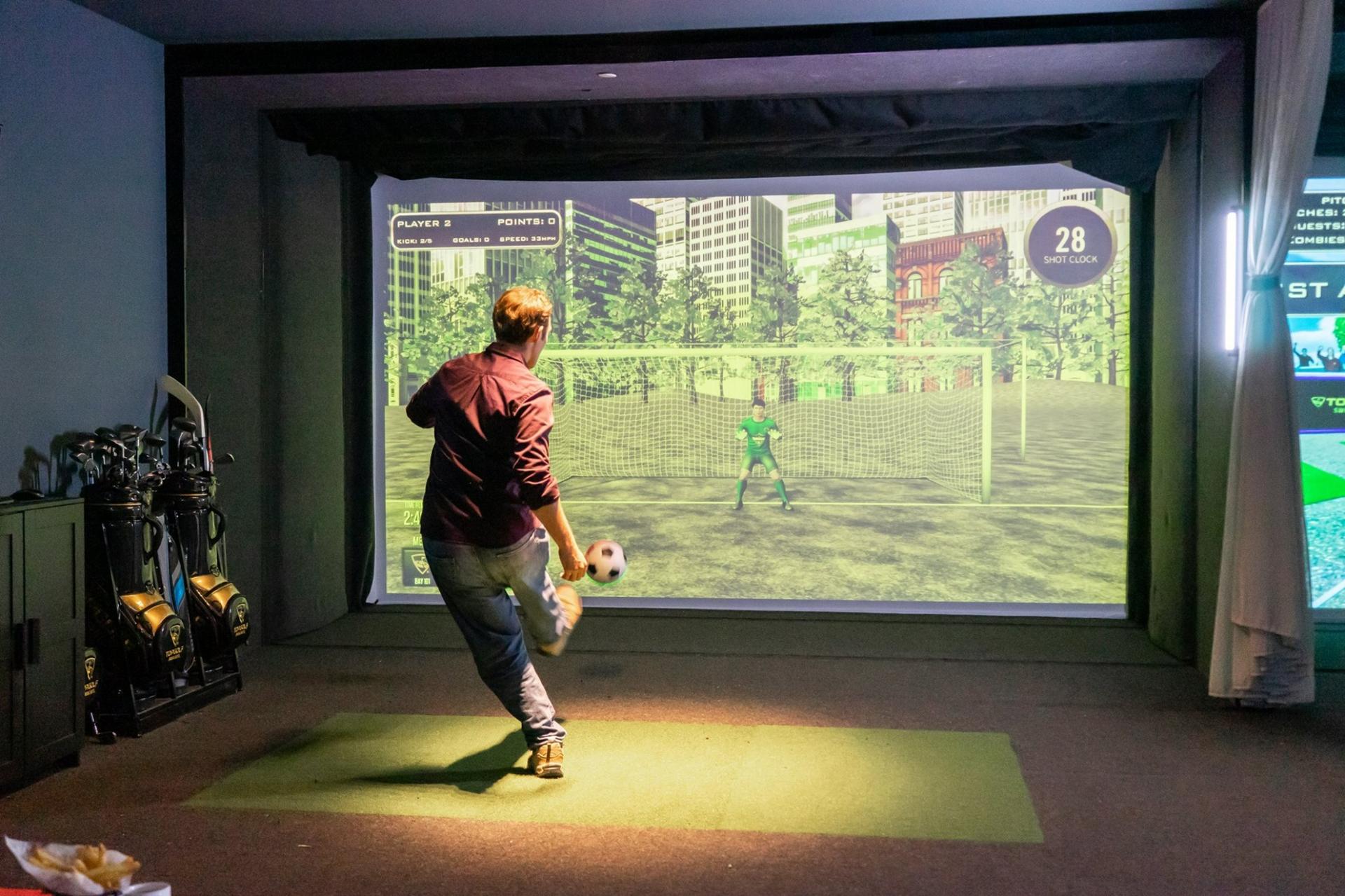Topgolf Swing Suite