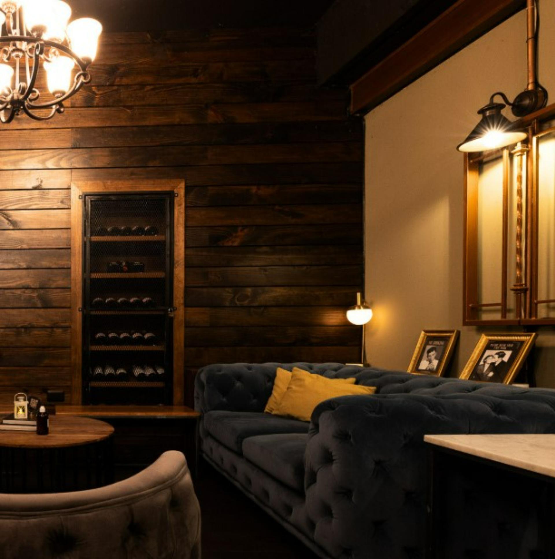Full Buyout of Bar La Unidad