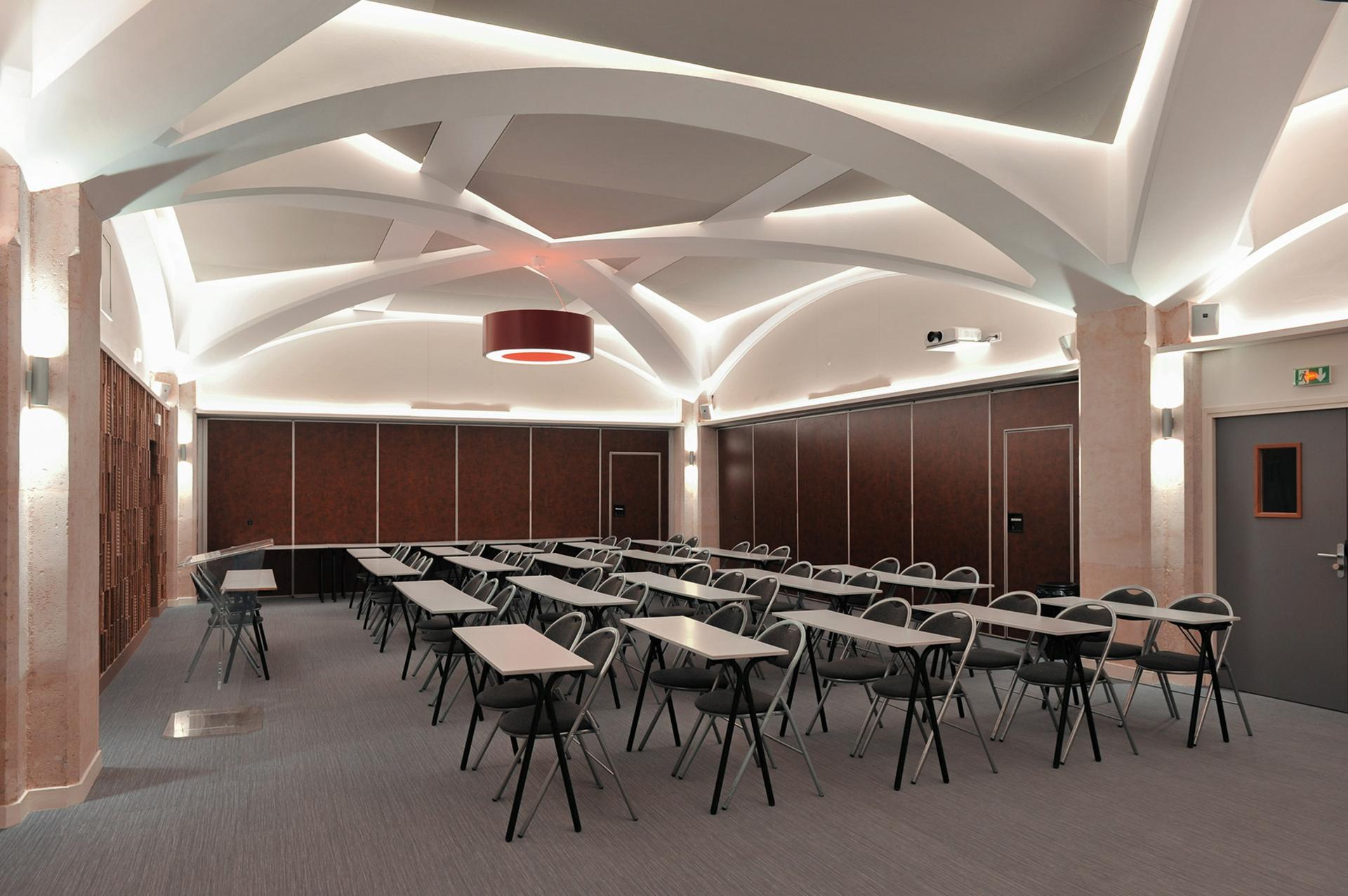 Montparnasse Room