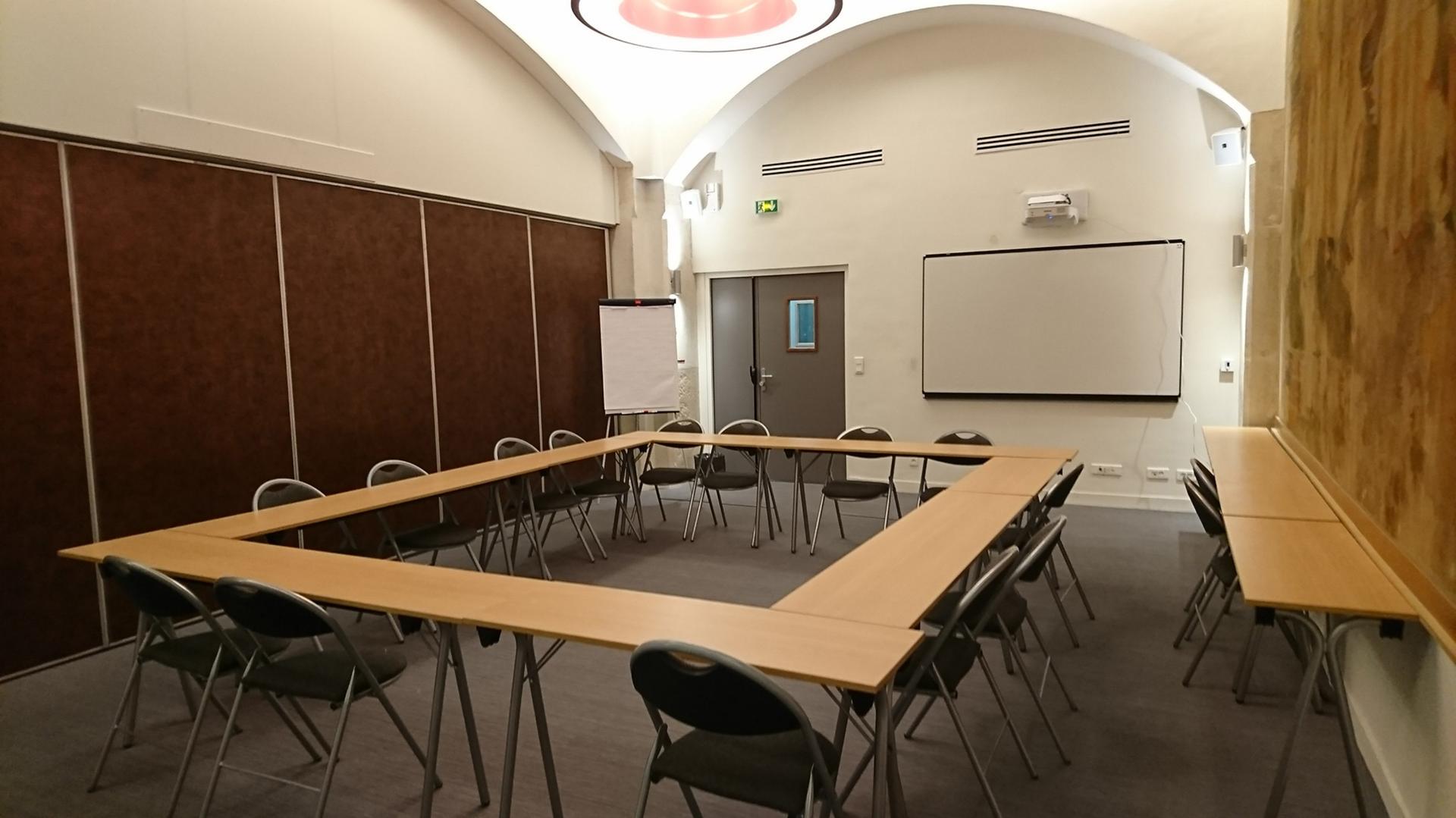 Pasteur Room