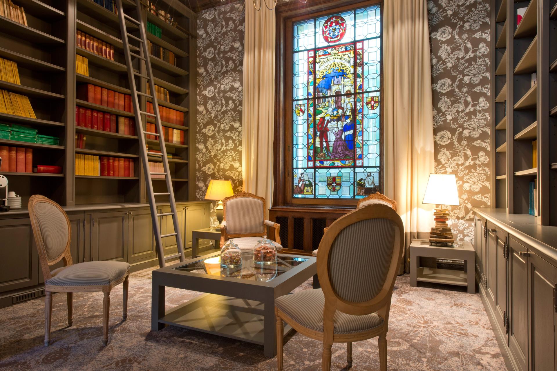 Salon Bibliothèque