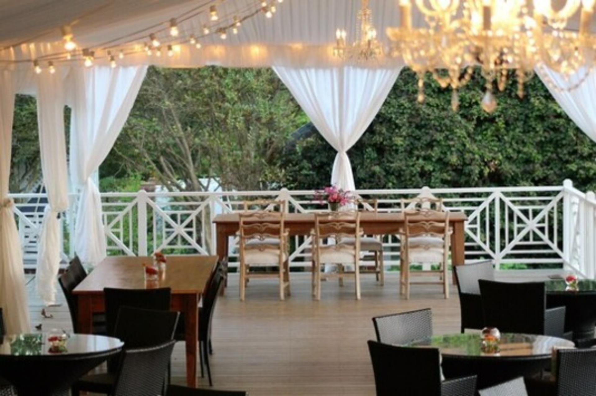 The Outdoor Terrace & Back Lawn