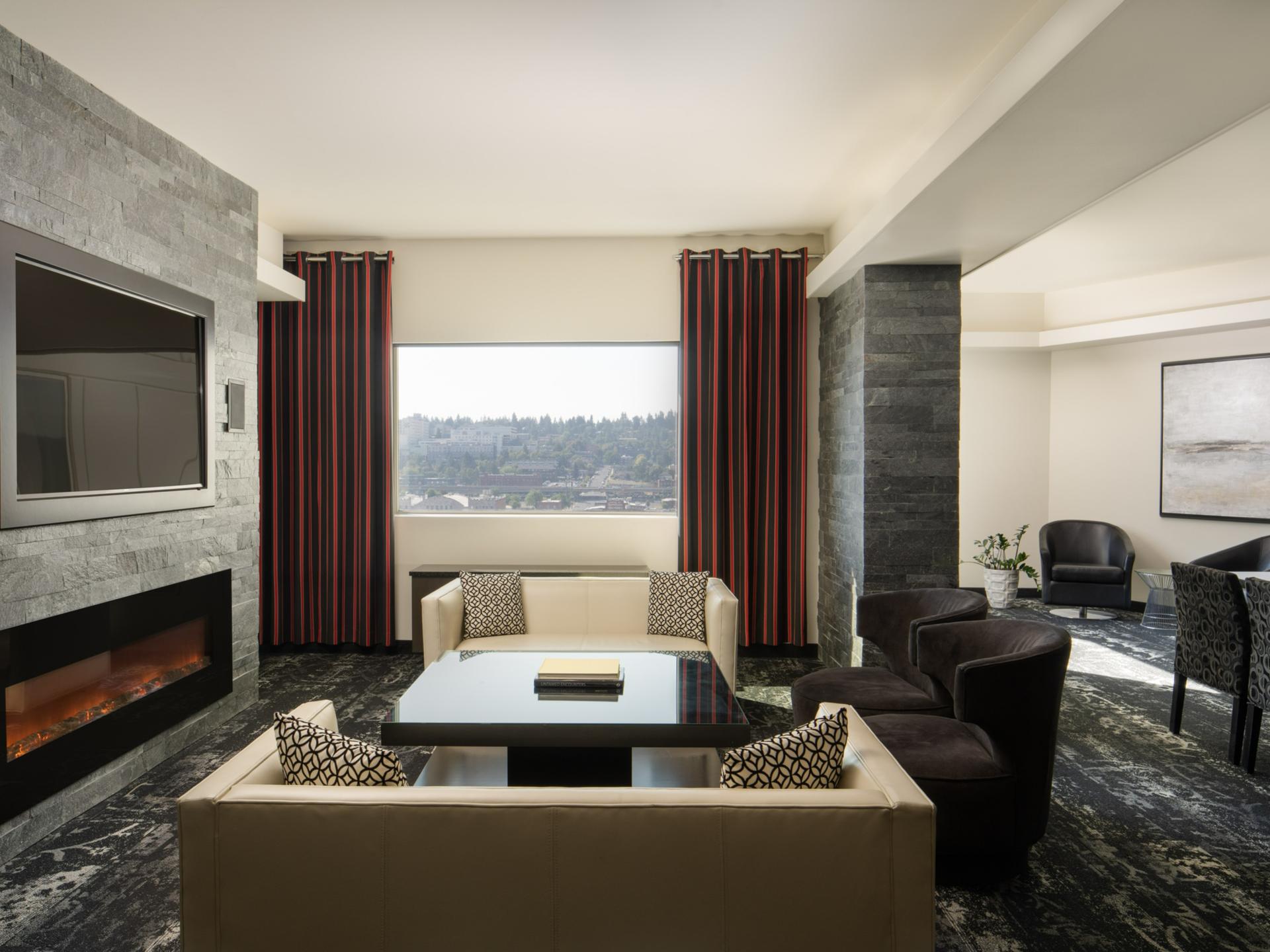 Governor Suite Parlor