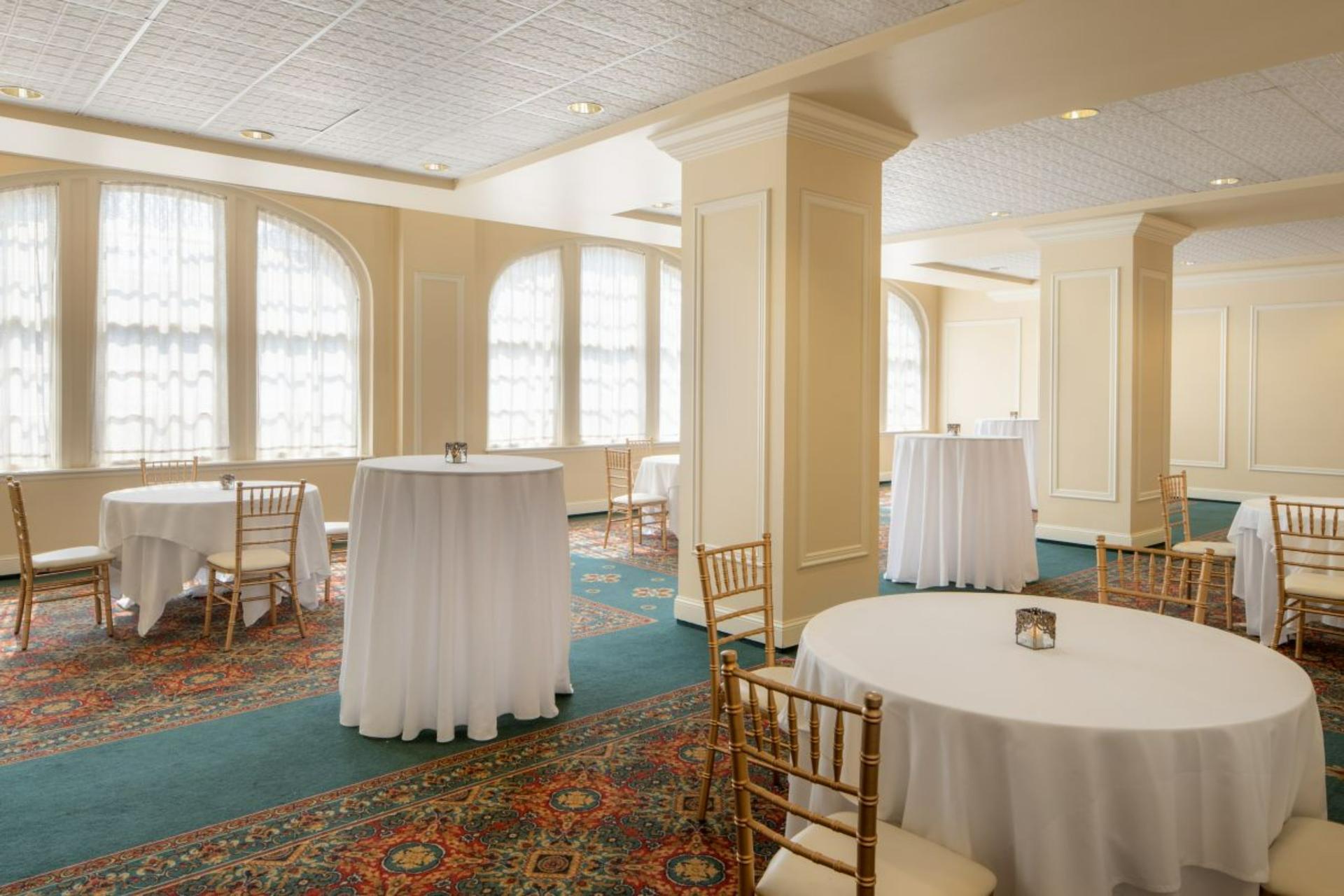 Flowerfield Room