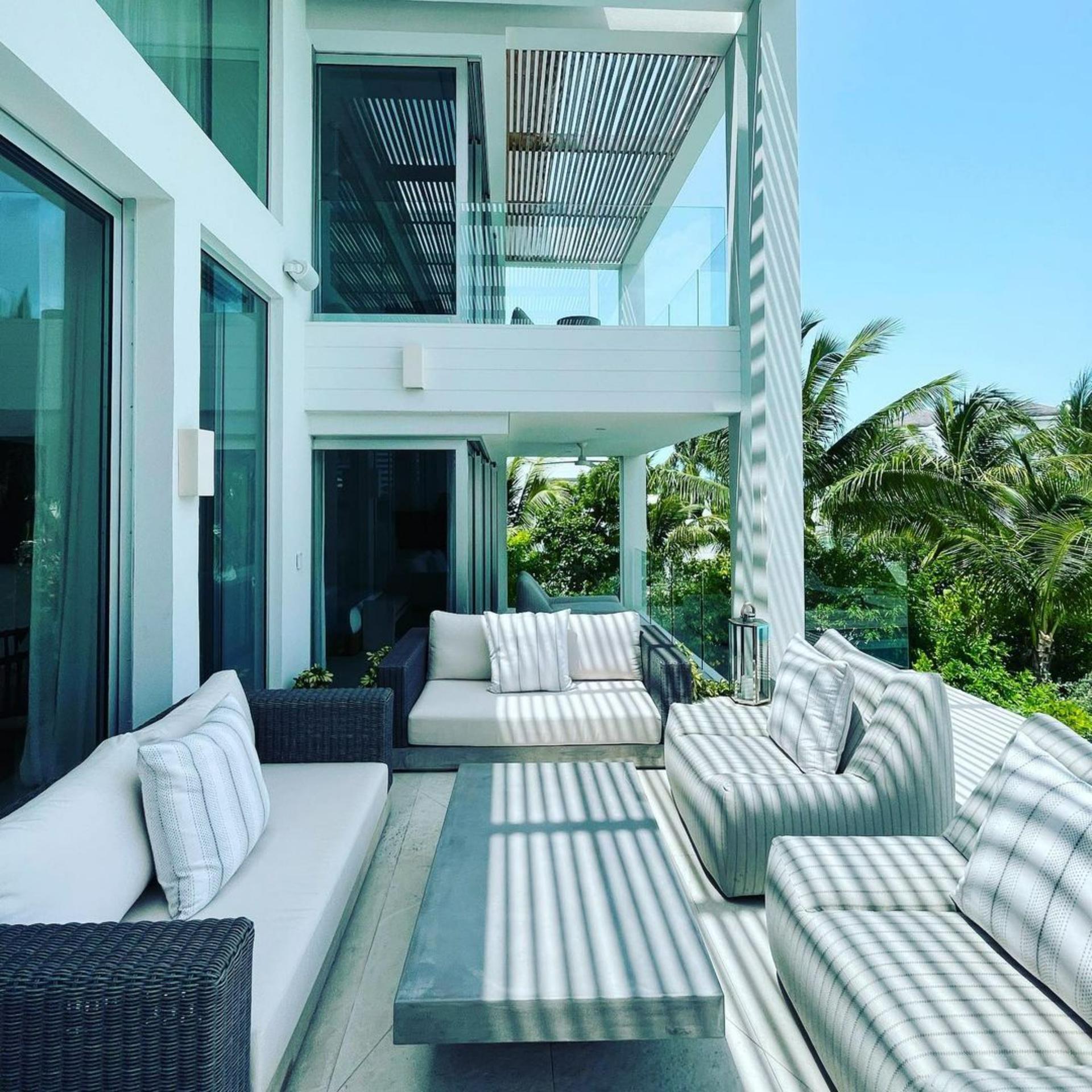 Beach Enclave North Shore Private Villas 