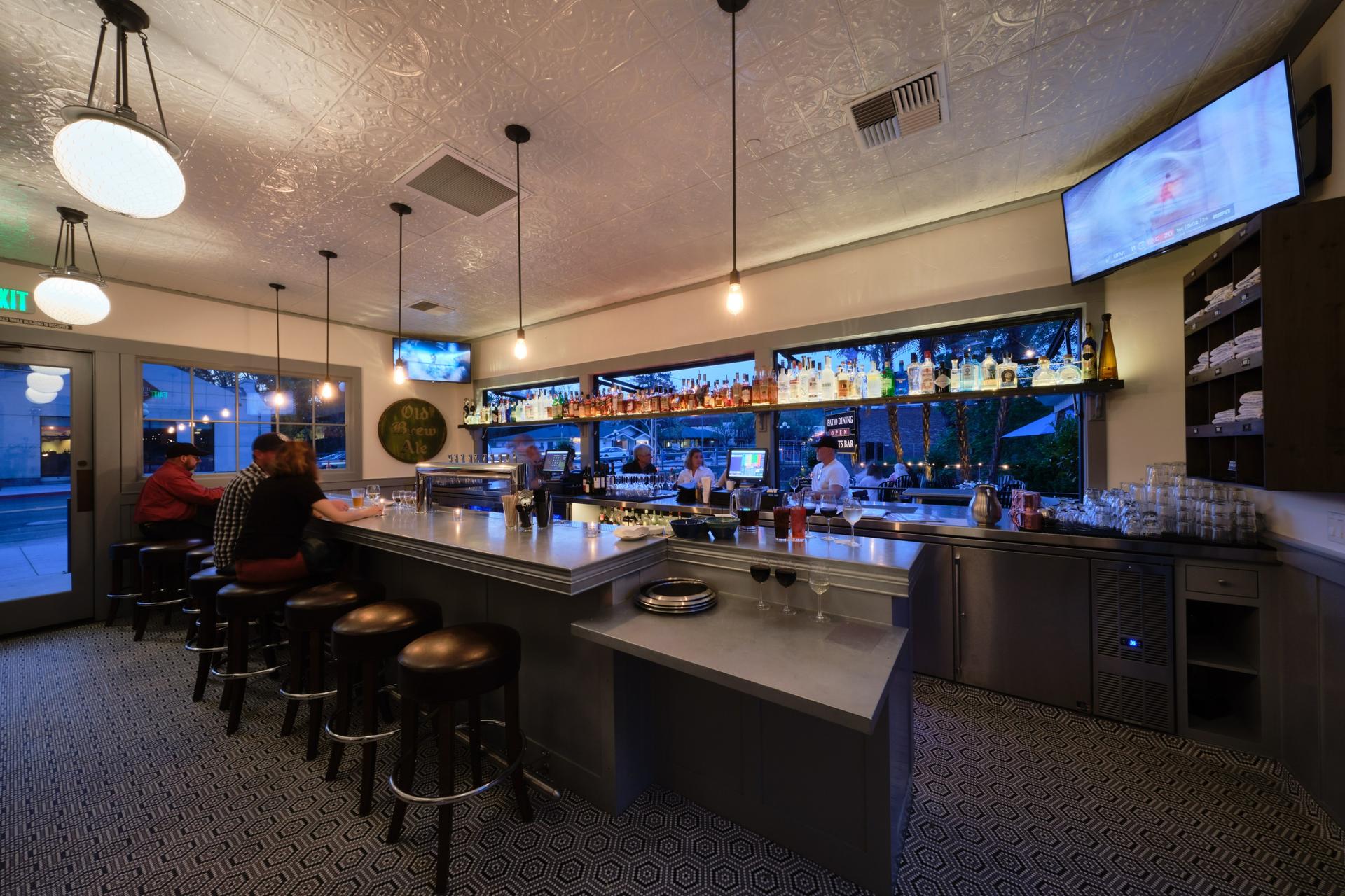 Inside Pub 