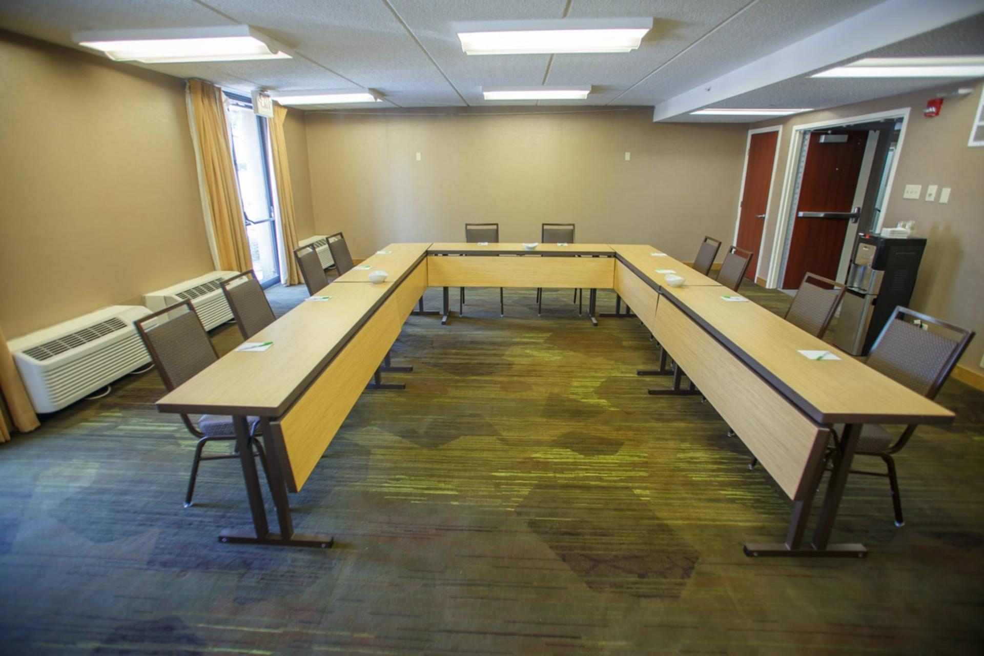 Lavista Room