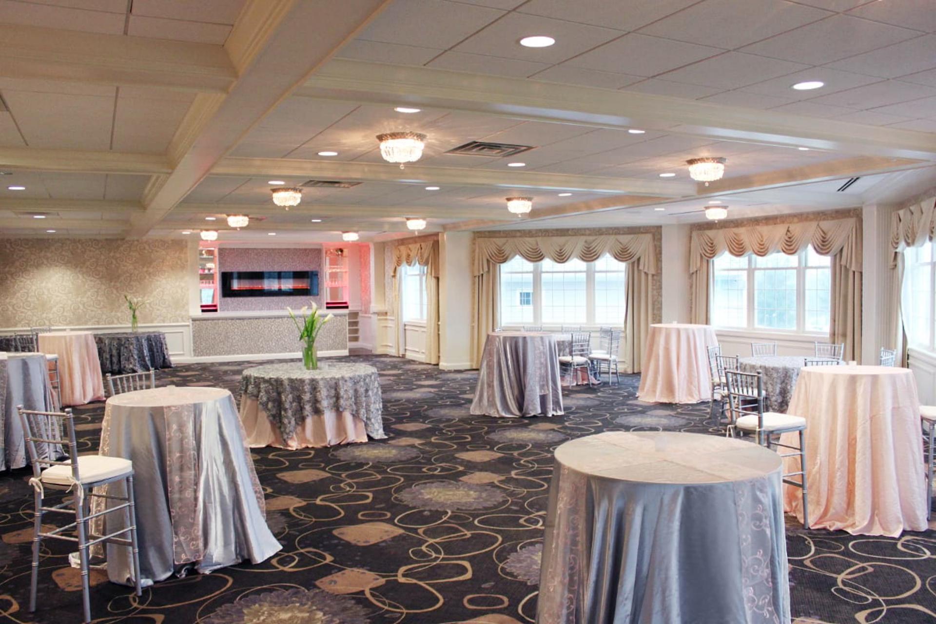 Springfield CC Salon 1
