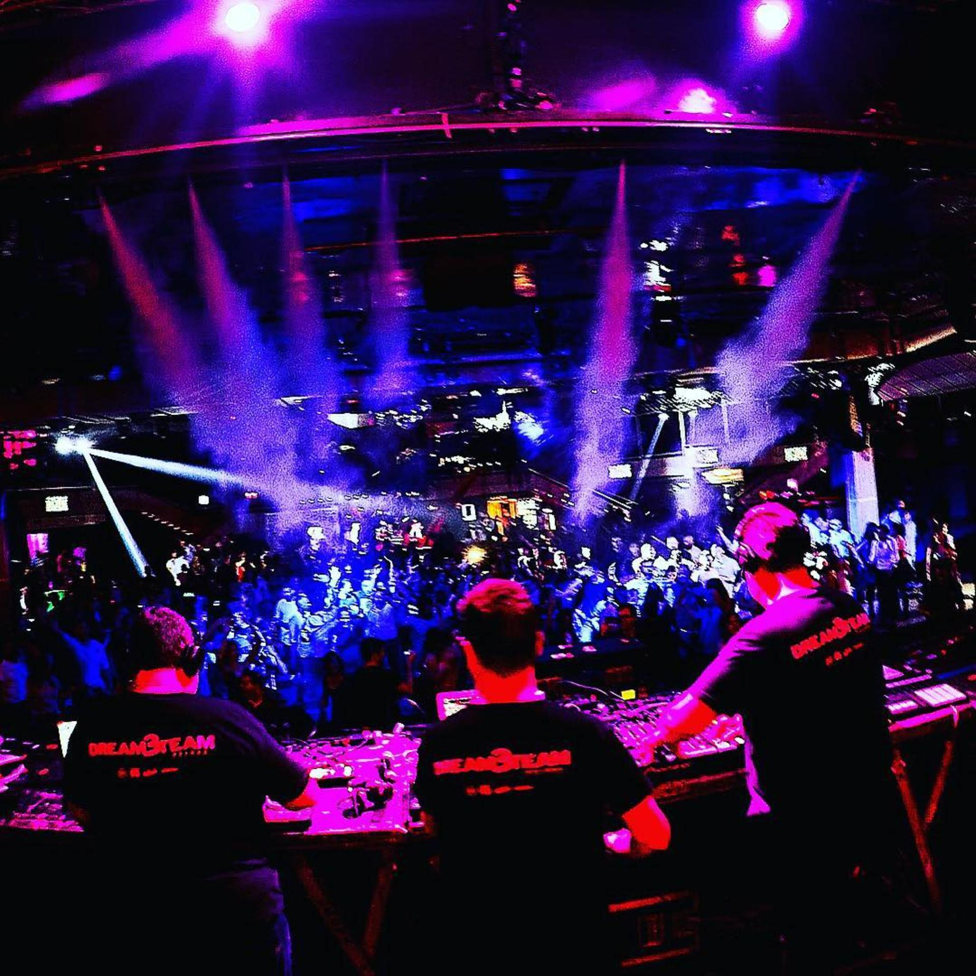 Full Buyout of Sala La Riviera