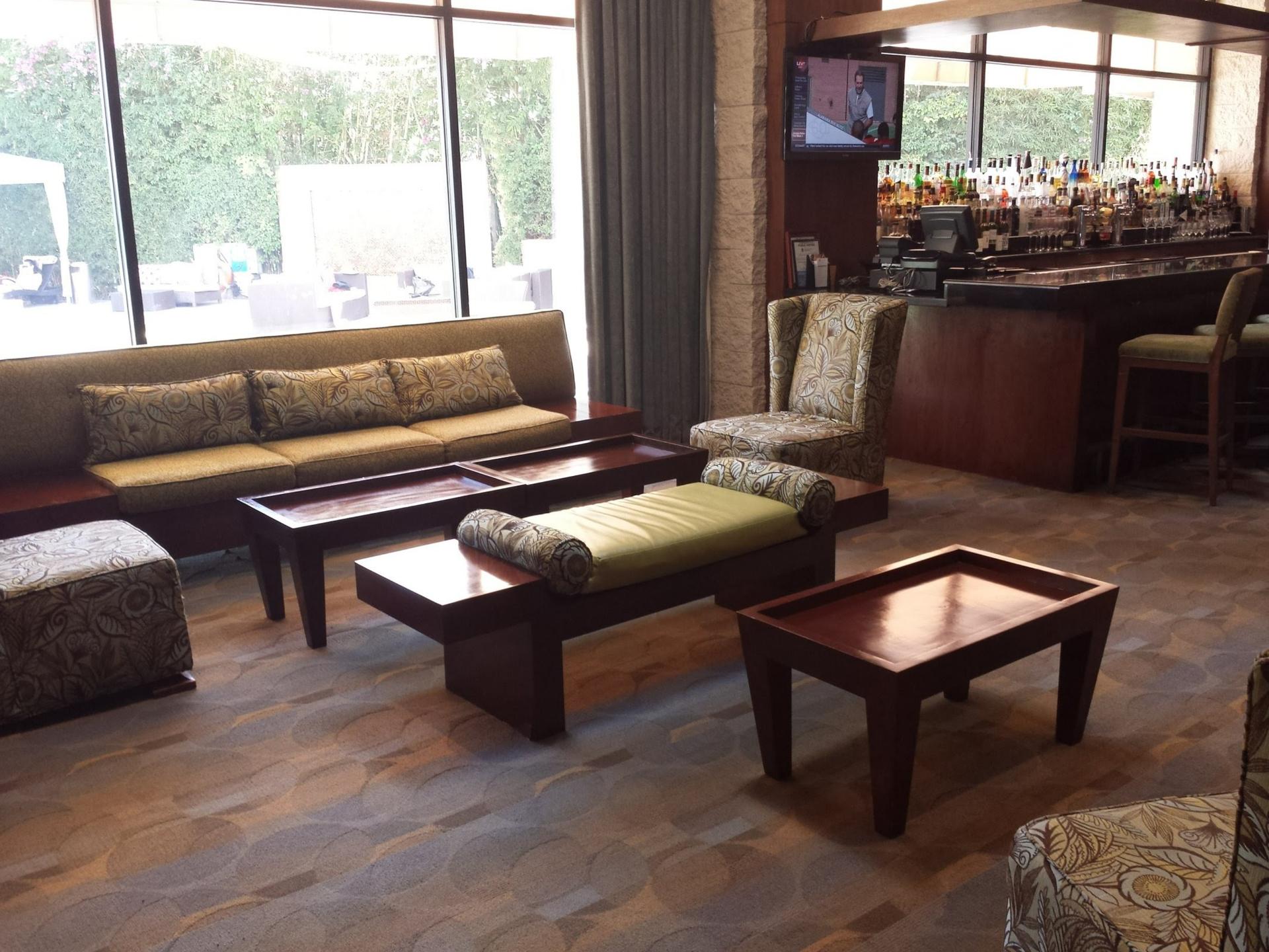 Elements Lounge