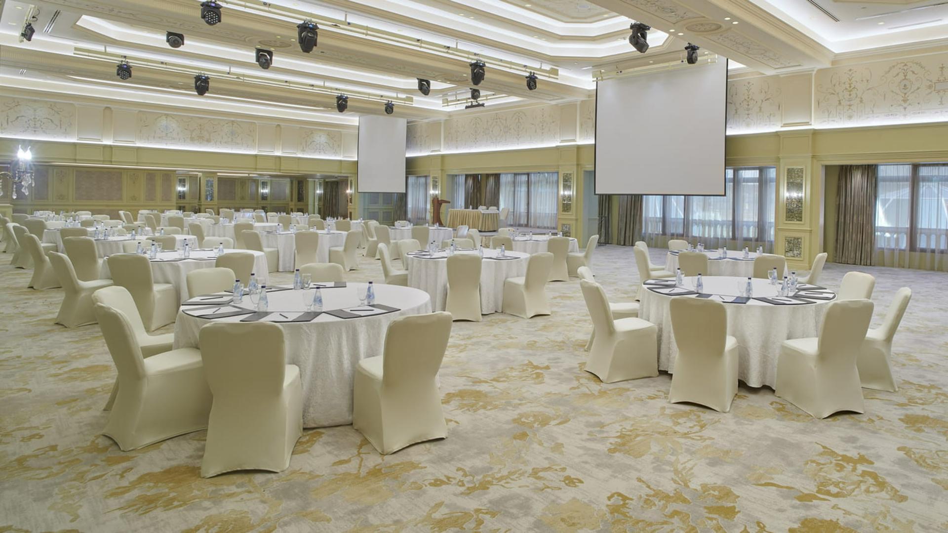 Versailles
