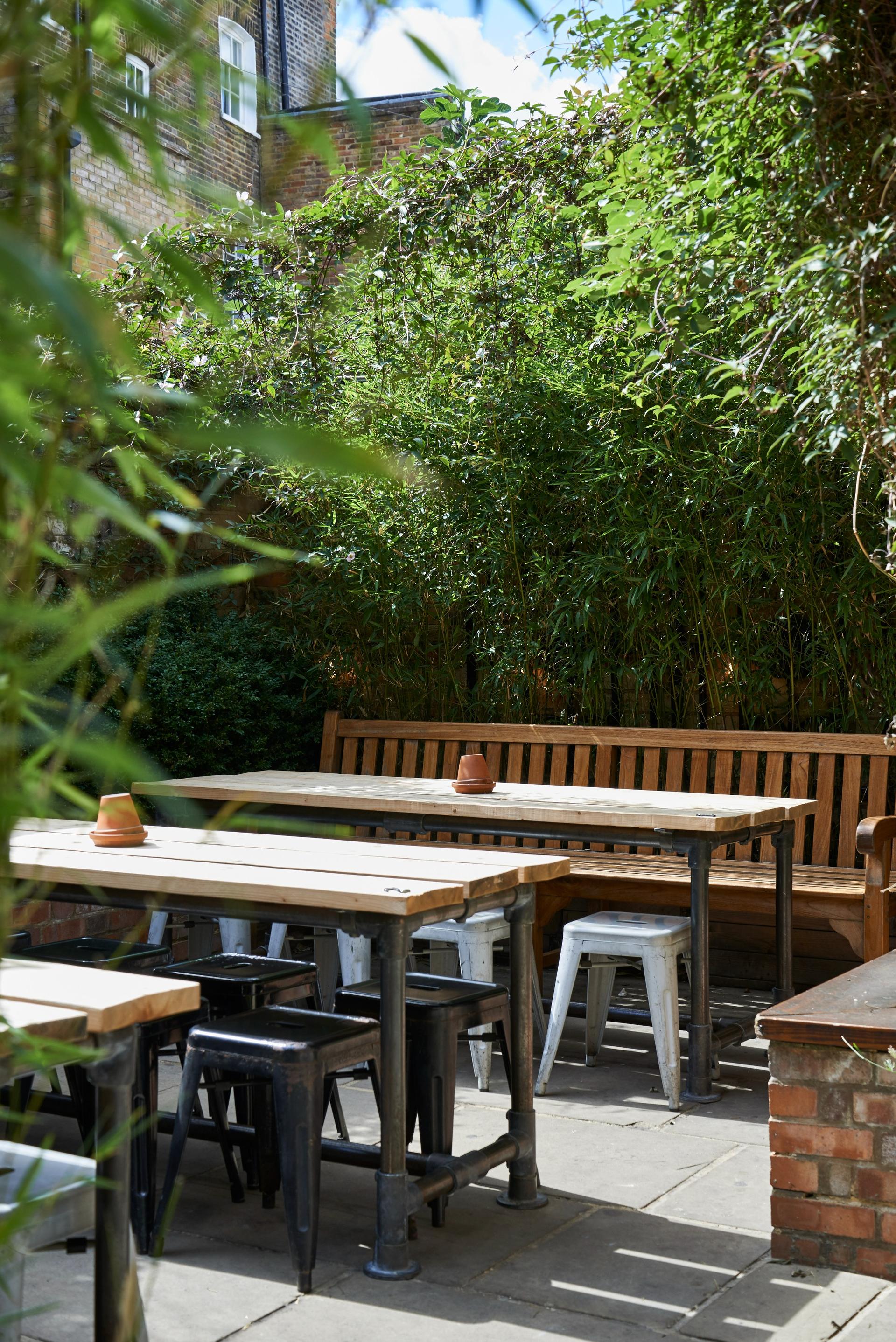 Full Buyout of The Earl of Essex