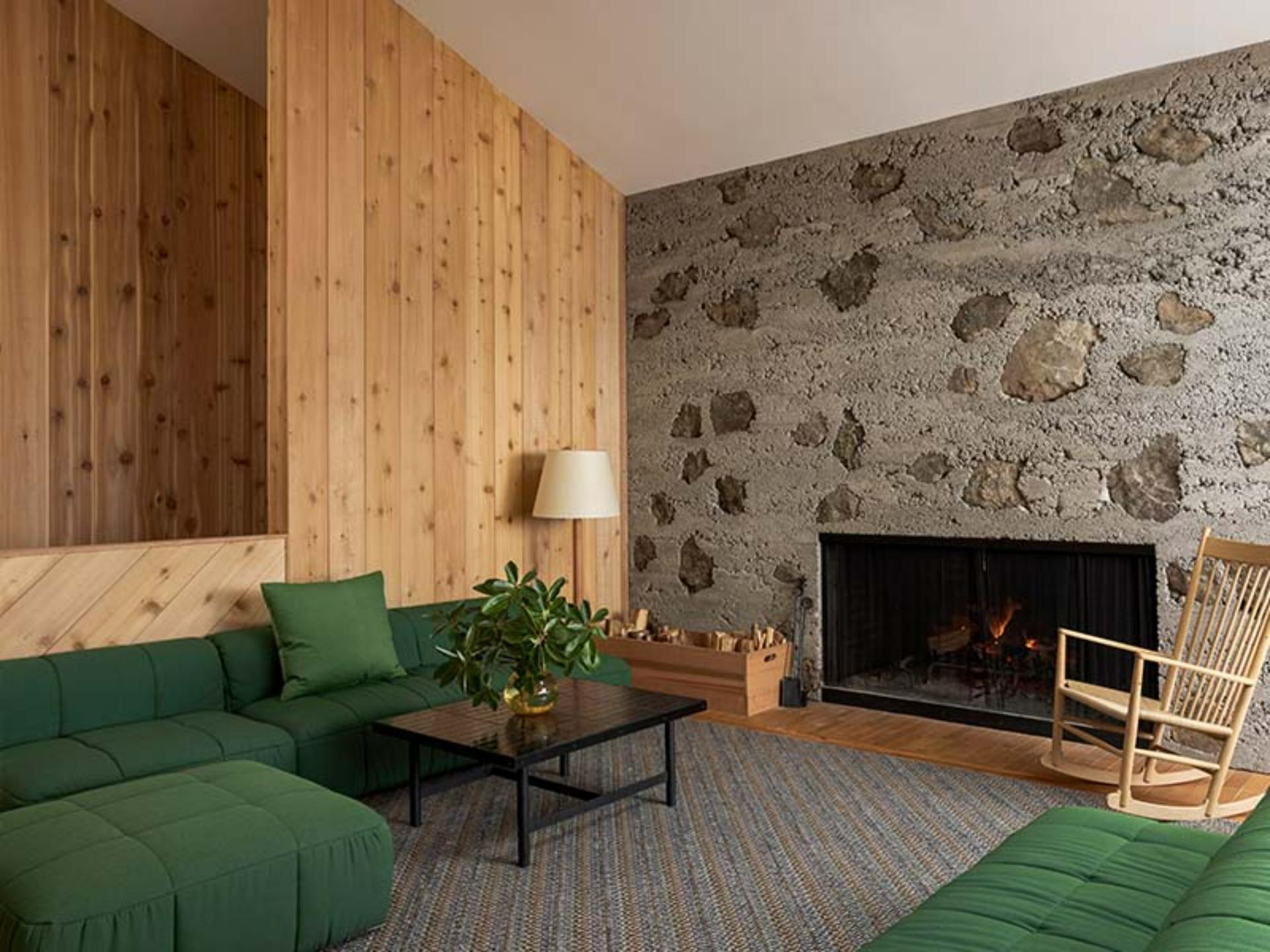 Fireside Lounge