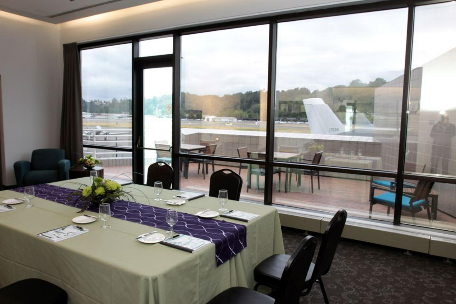 Stuart D. Knopp Barnstormer Lounge
