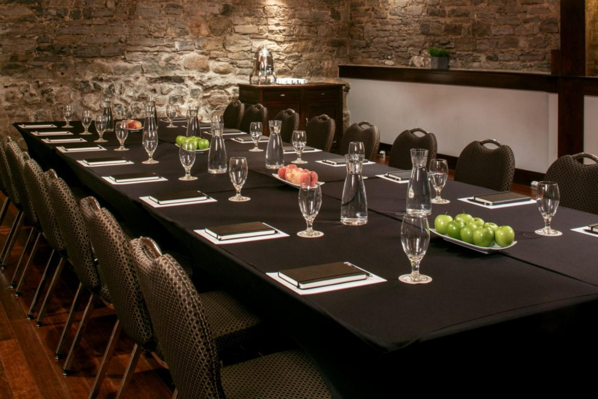 Les Remparts Room
