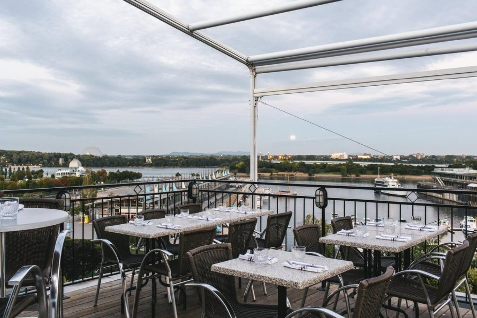 Terrasse Sur L’Auberge