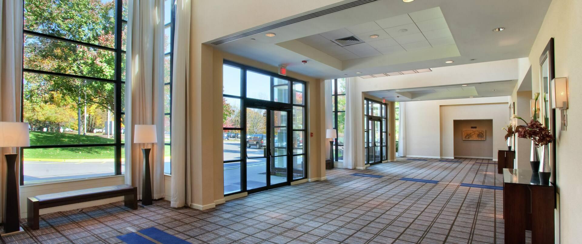 Saratoga Foyer